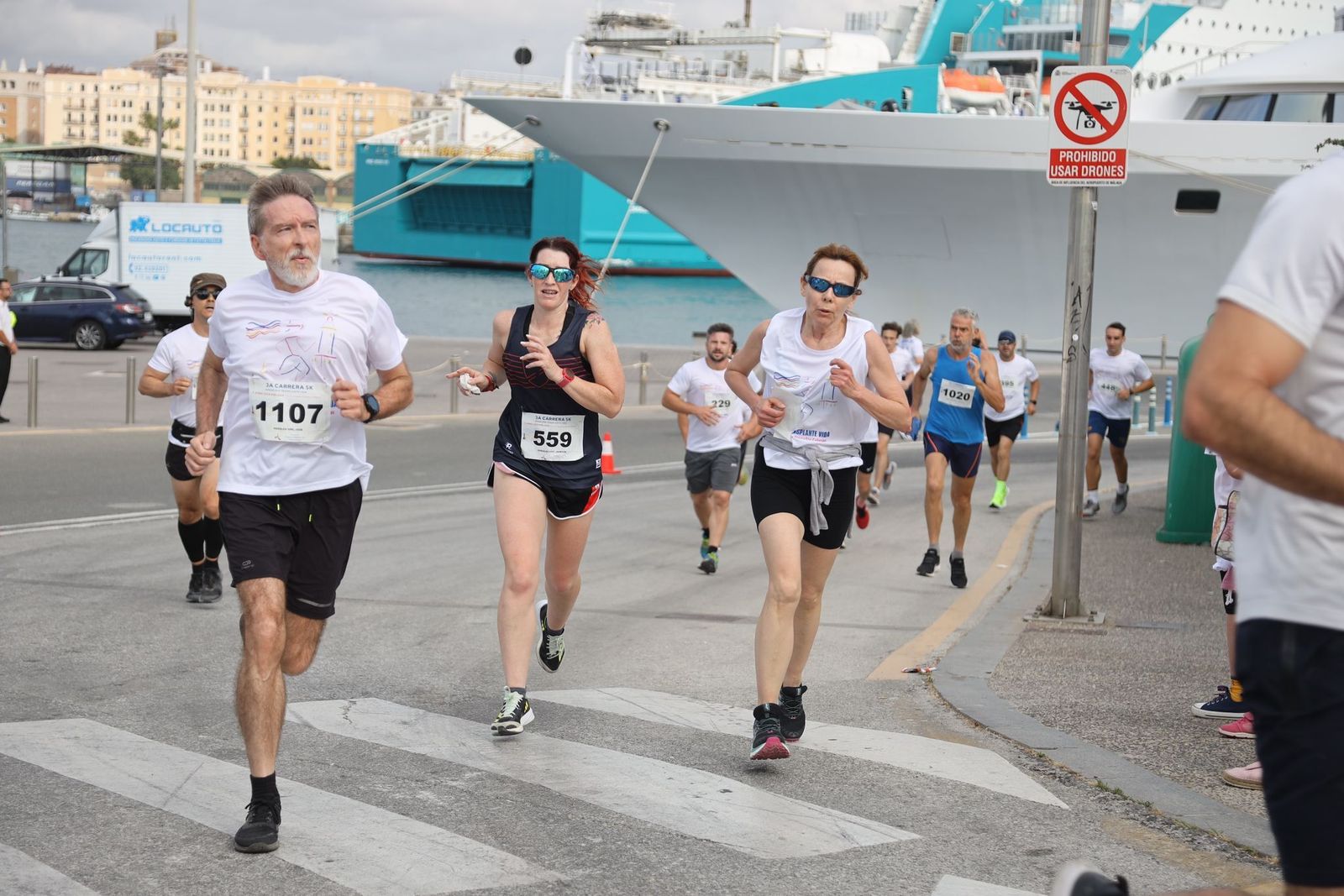 Las fotos de la 3ª carrera solidaria Memorial Vicente Granados en Málaga