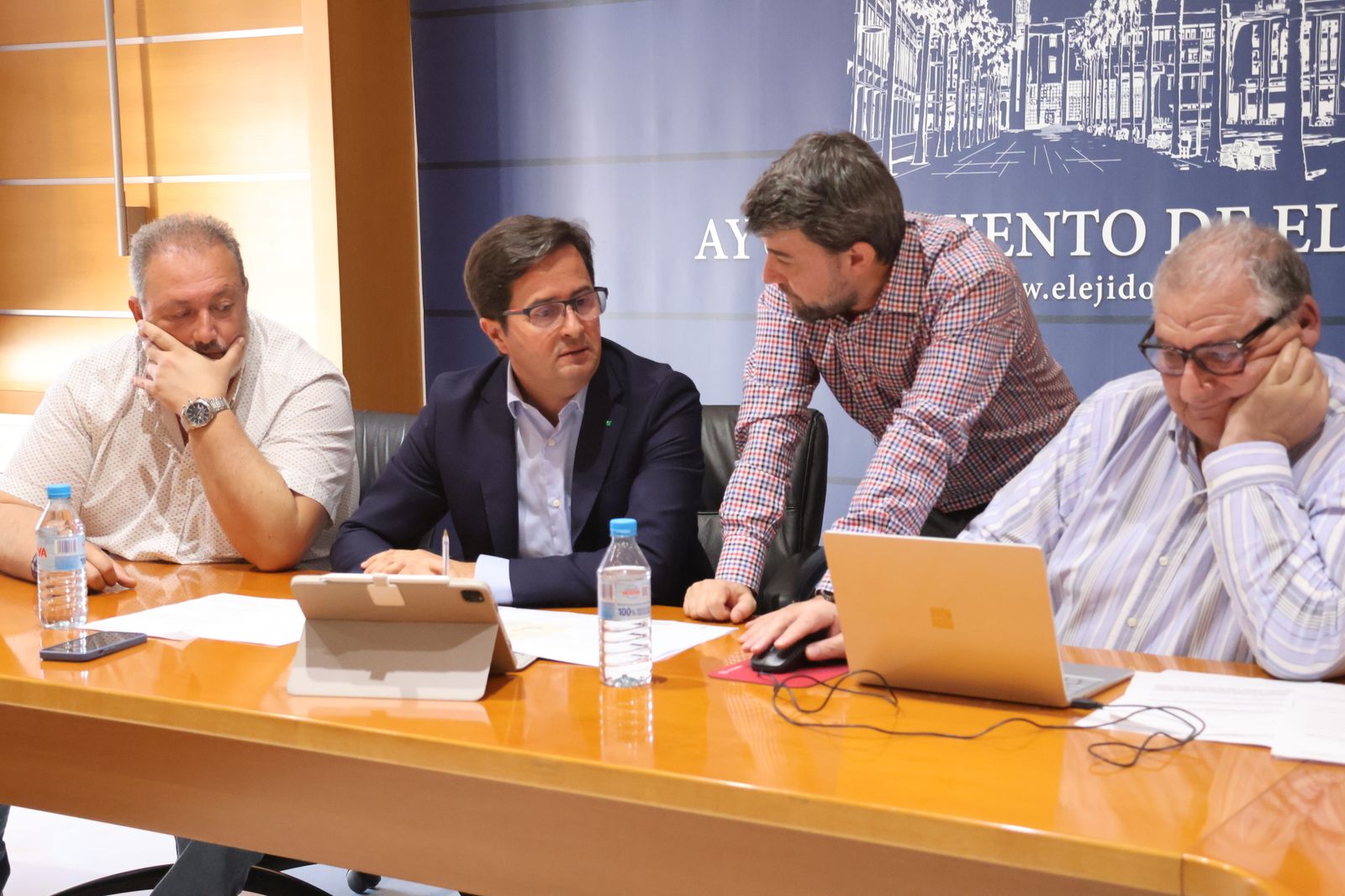 El Ejido amplía el balizamiento en sus playas para incrementar la seguridad en las zonas de baño