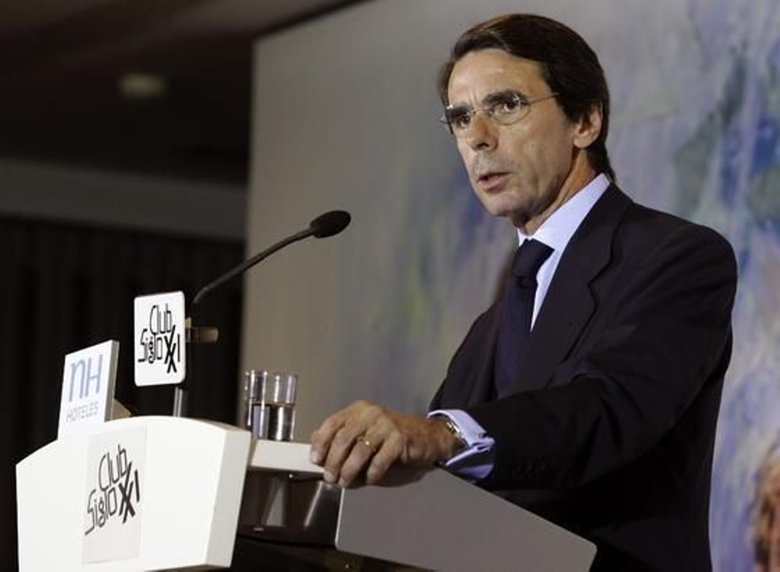 Aznar niega que desde Moncloa se le hayan pagado viajes como ex presidente