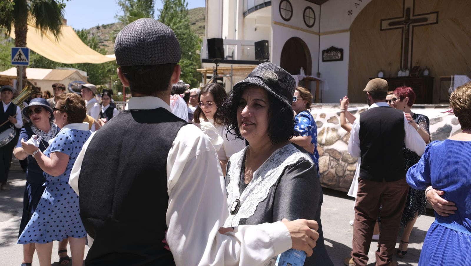 Imágenes de la recreación histórica Canteros y Caciques de Macael