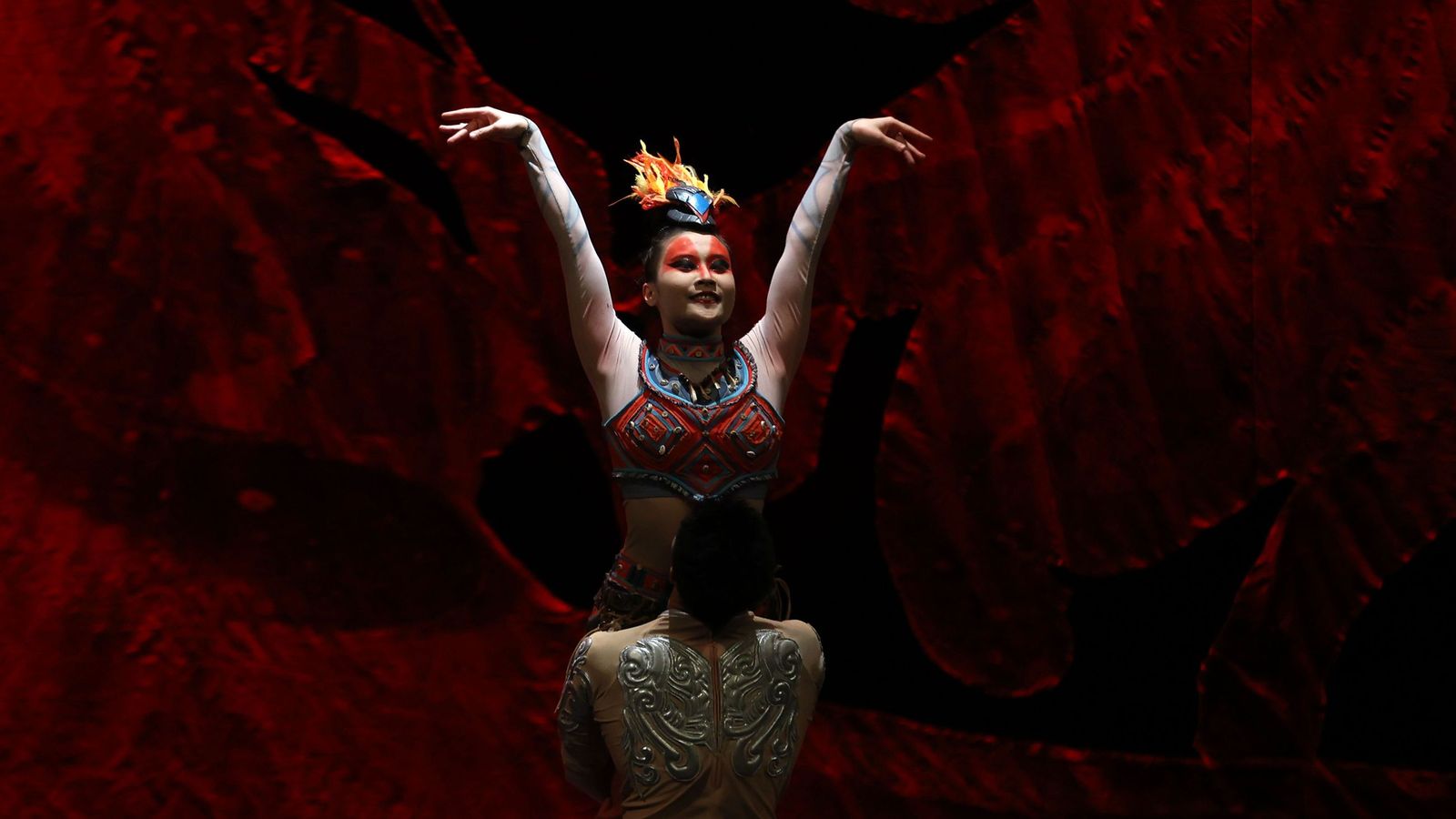 Imágenes del 'Gran Circo Acrobático de China' en el Teatro Villamarta