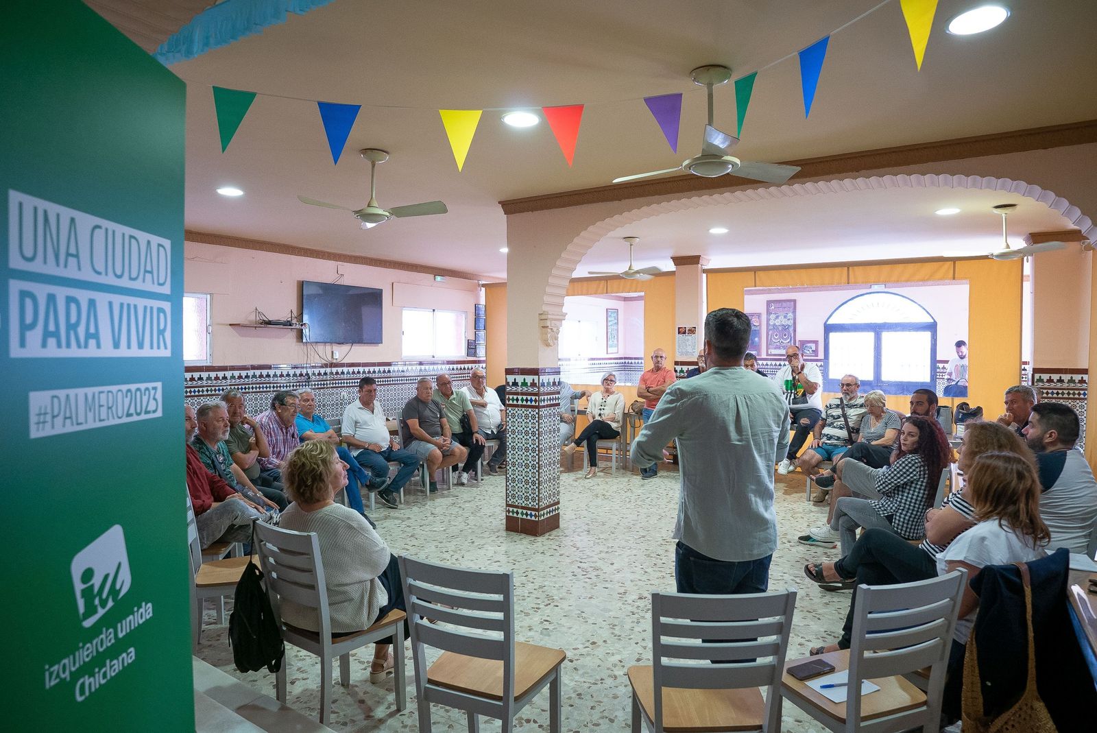 IU hace propias las reivindicaciones de los colectivos del Carnaval de Chiclana e impulsará su participación en la organización de la Fiesta