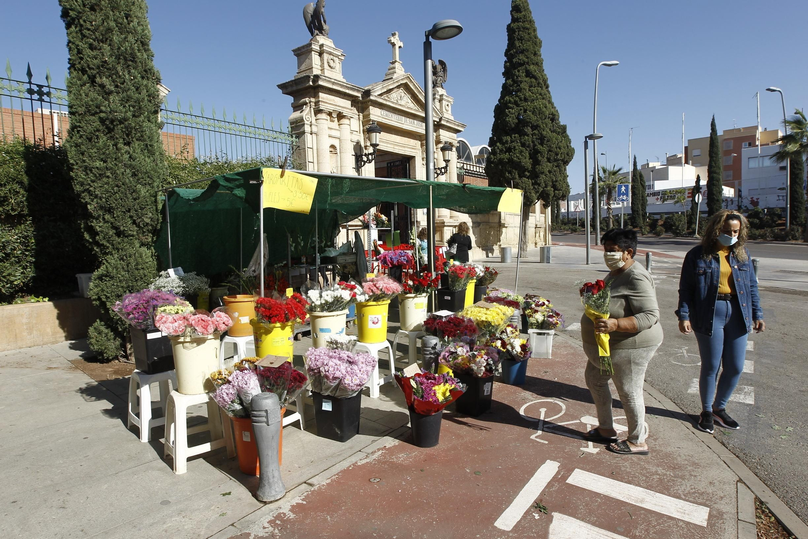 Fotogalería Día de Todos los Santos. Cementerio de San José. Almería