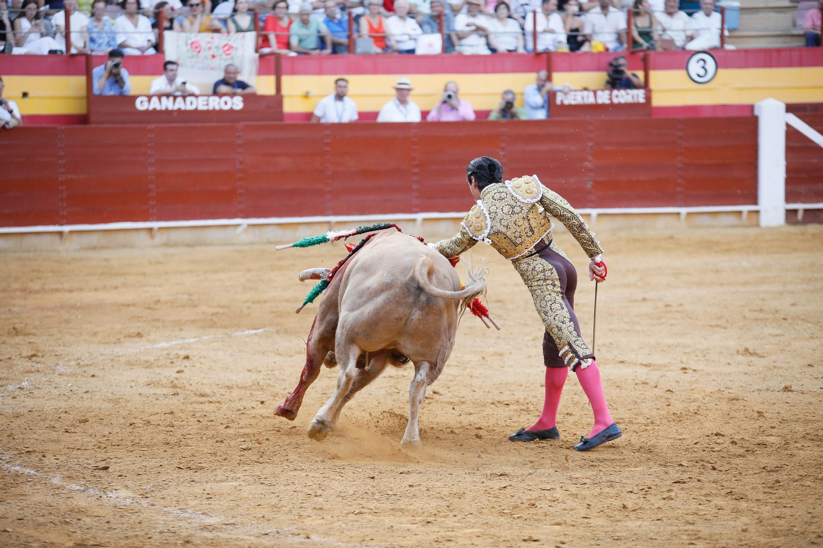 Imágenes de la corrida de toros en Roquetas de Mar