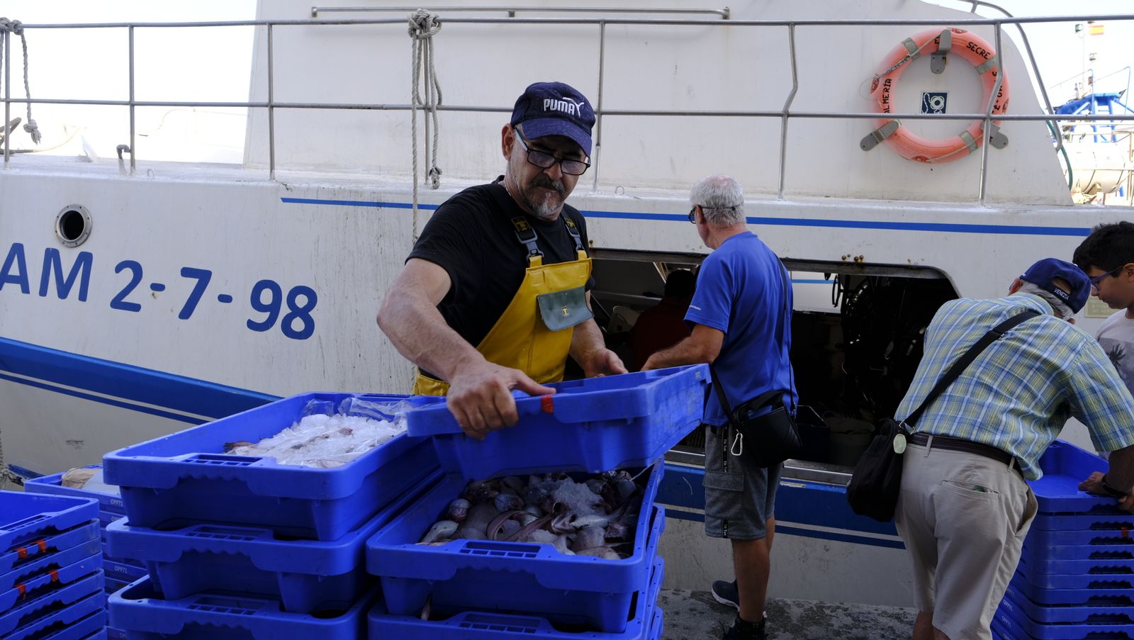 Imágenes de la visita guiada a la Lonja del Puerto Pesquero de Almería