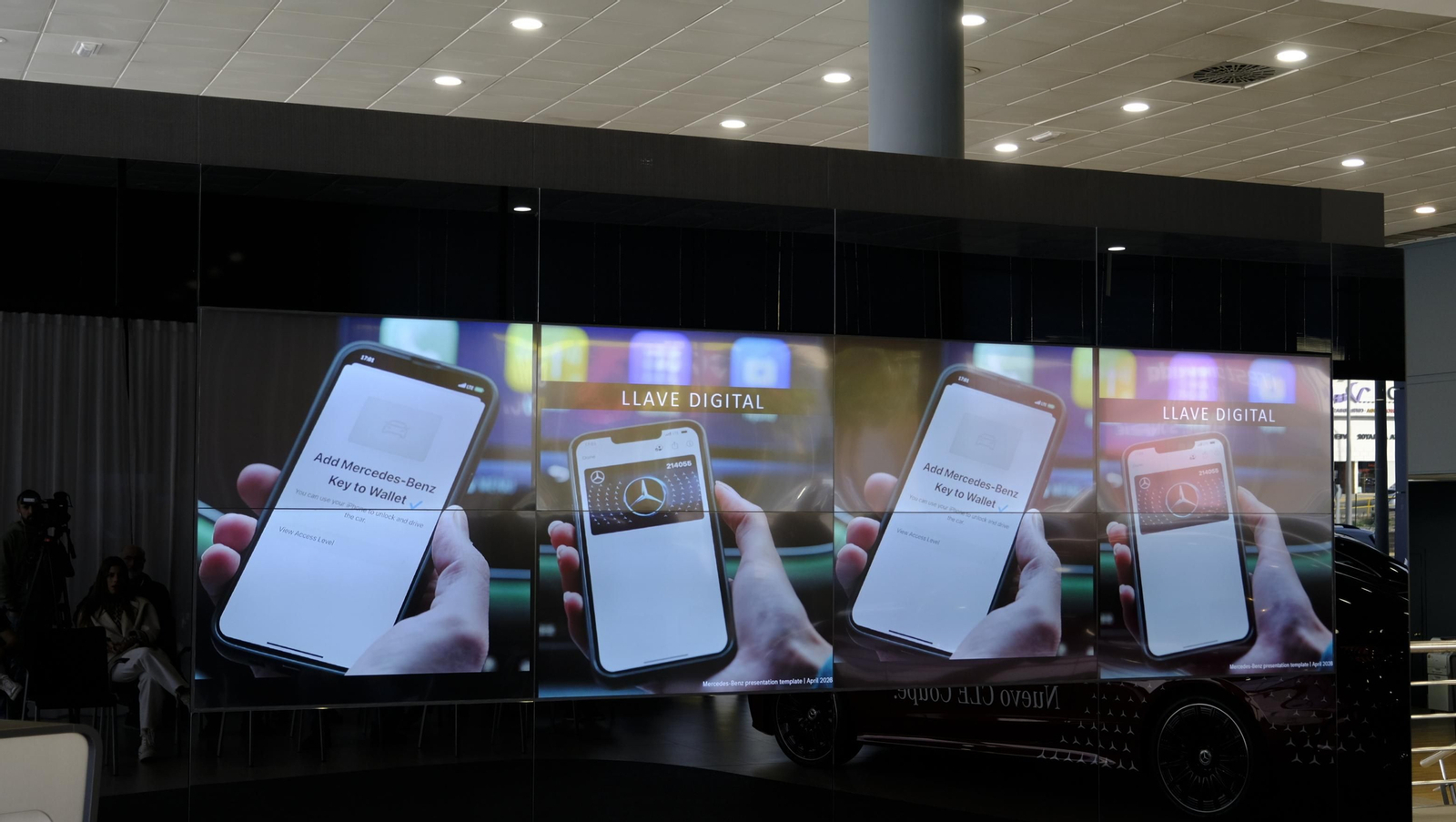 imágenes de la presentación de los nuevos Mercedes-Benz eléctricos, en SAVERES Huércal de Almería