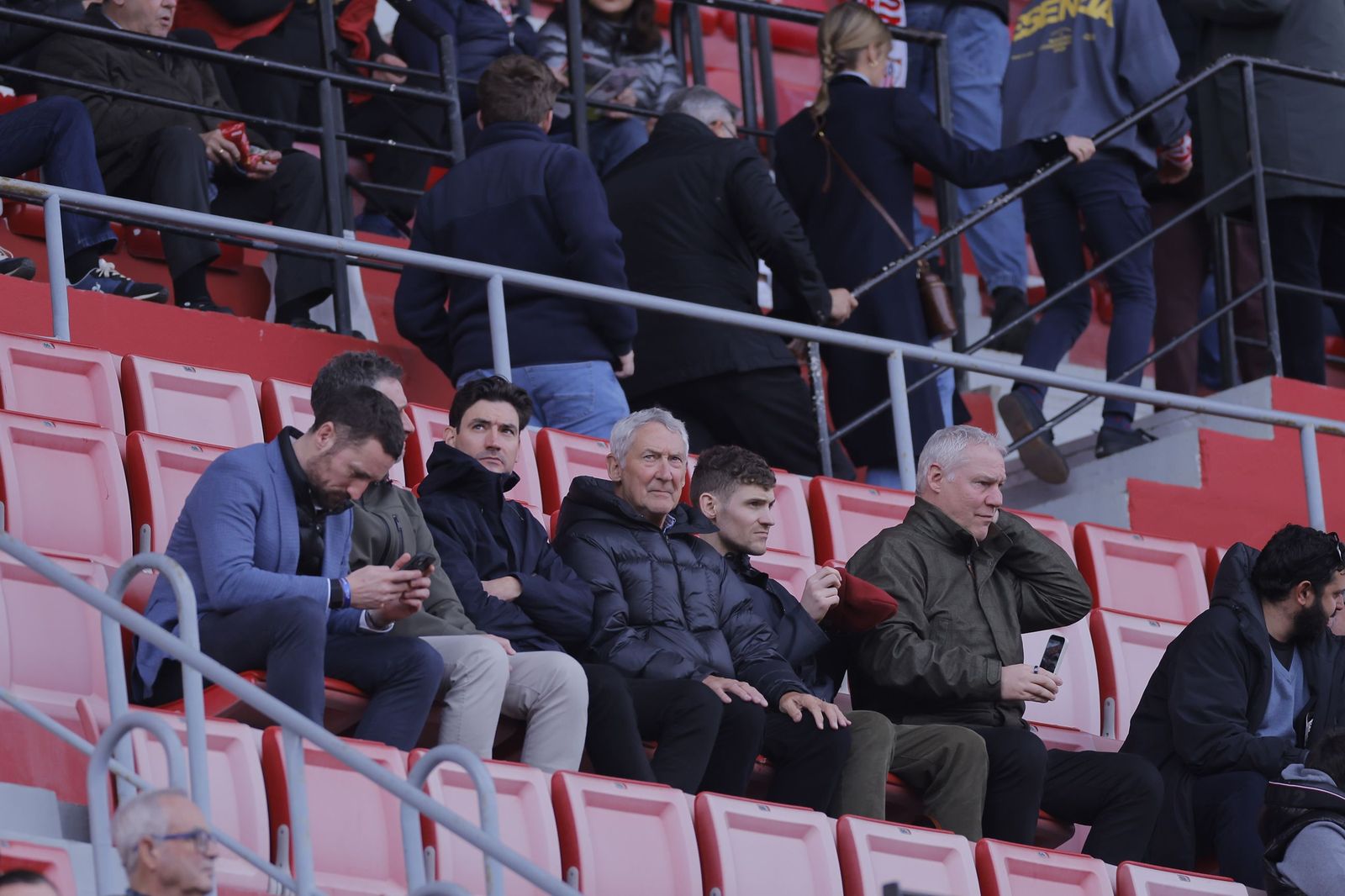 Búscate en las fotos del Sevilla - Girona