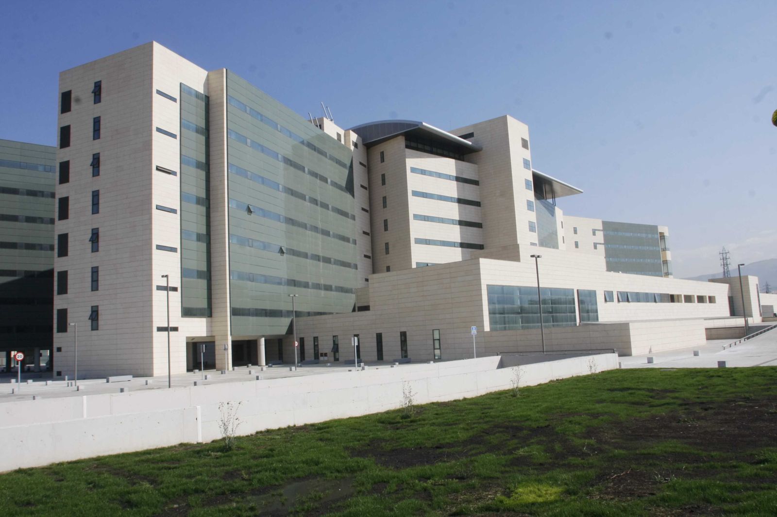 El Defensor del Paciente reclama la actuación de la Fiscalía en el caso del brote de salmonelosis en Granada