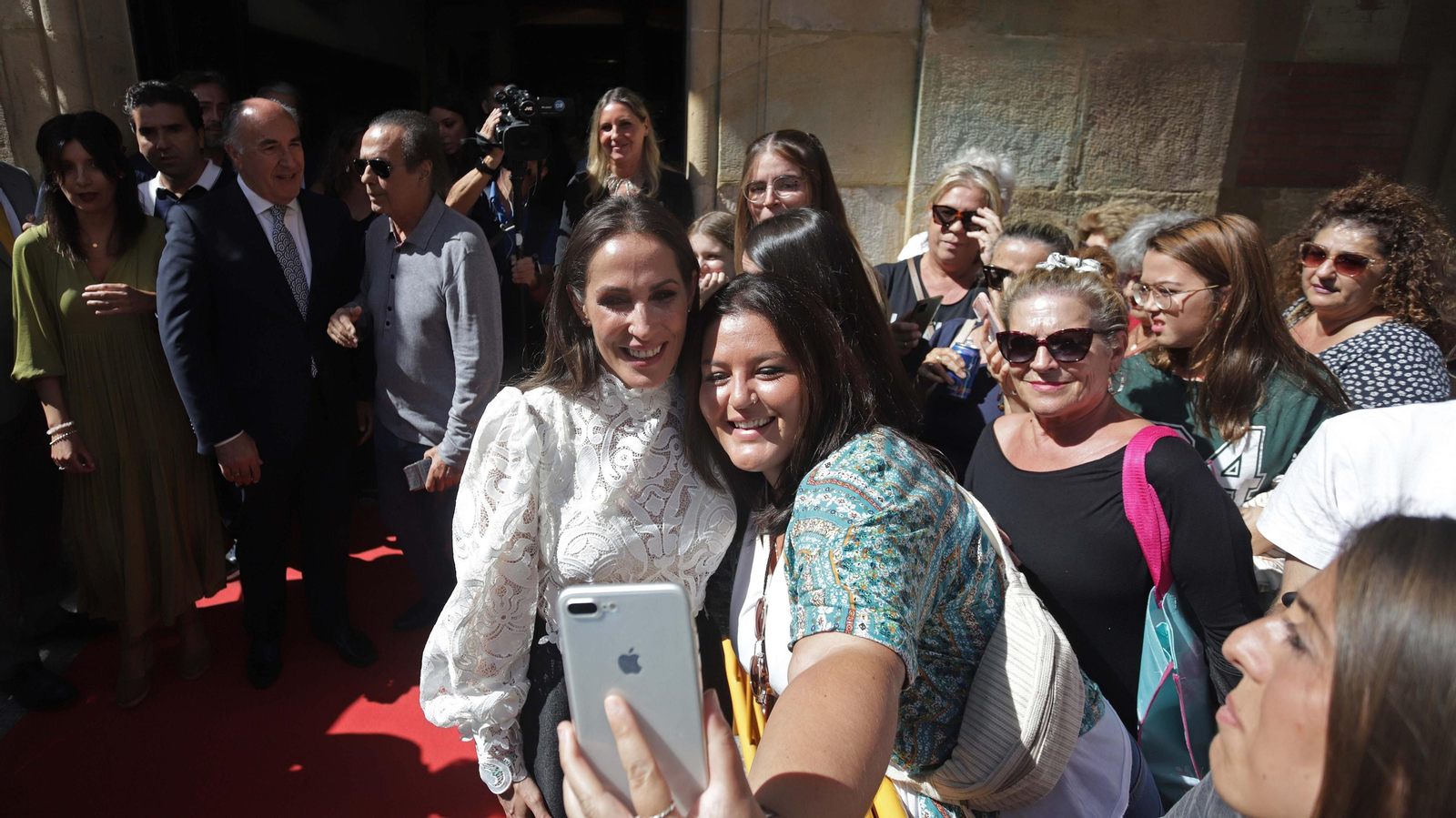 La cantante Malú nueva embajadora de Algeciras