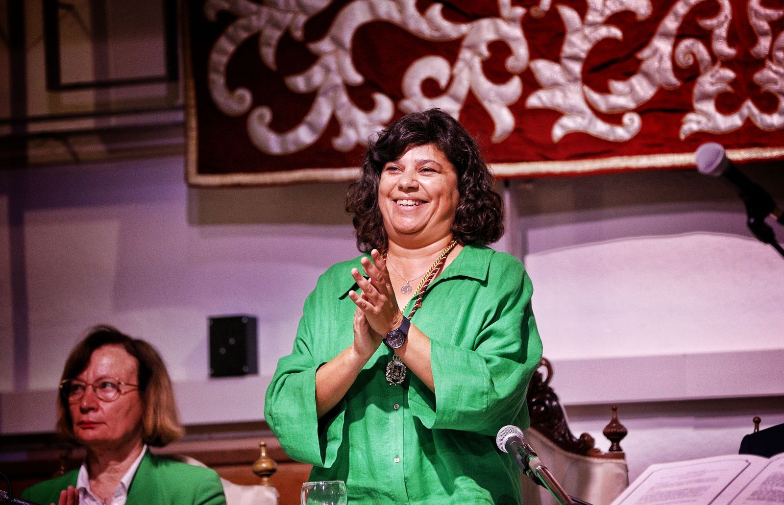 Las imágenes de la investidura de Carmen Álvarez como alcaldesa de Sanlúcar