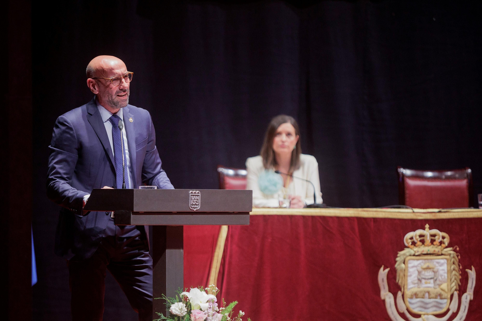 Las imágenes de la entrega del título de Hijo Predilecto de San Fernando a Monchi.