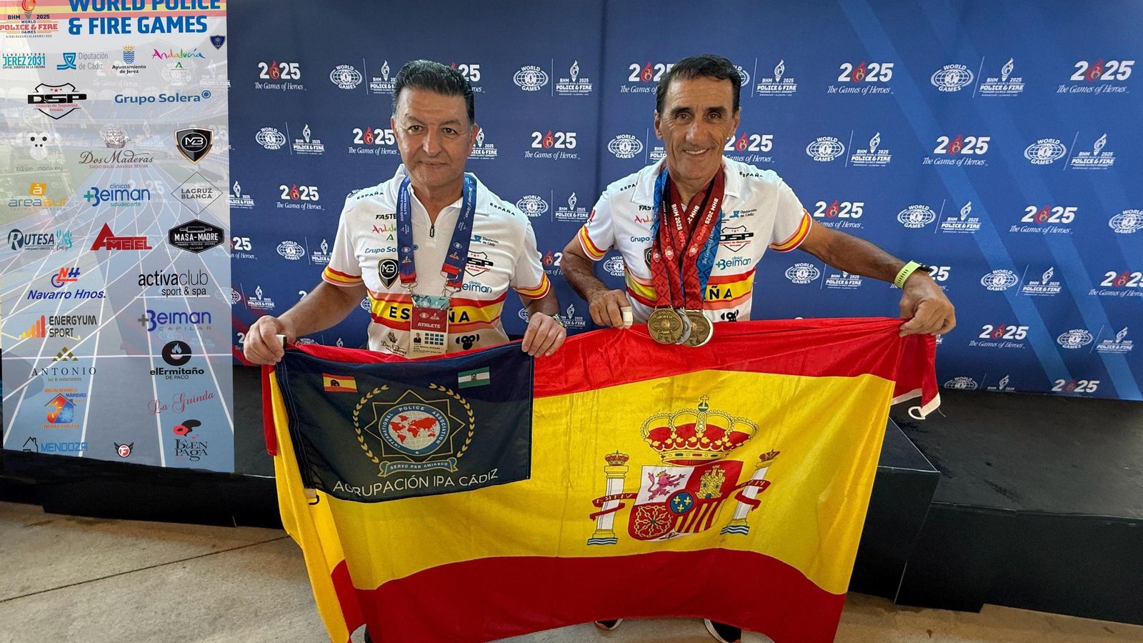 Juan Manuel Márquez y Francisco Medina. Juan Manuel Márquez y Francisco Medina.