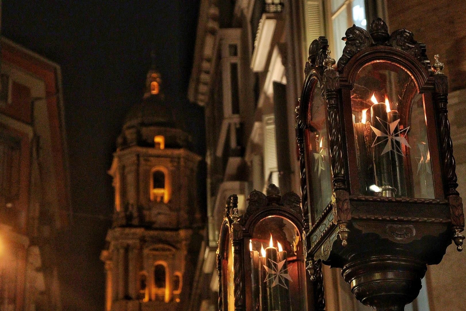 Vera+Cruz en su procesión del Jueves Santo en Málaga, en fotos