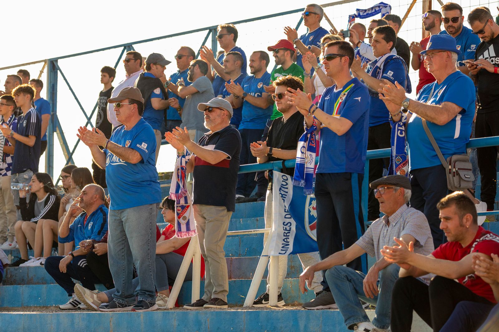 Las imágenes de la afición del Córdoba CF en Linares