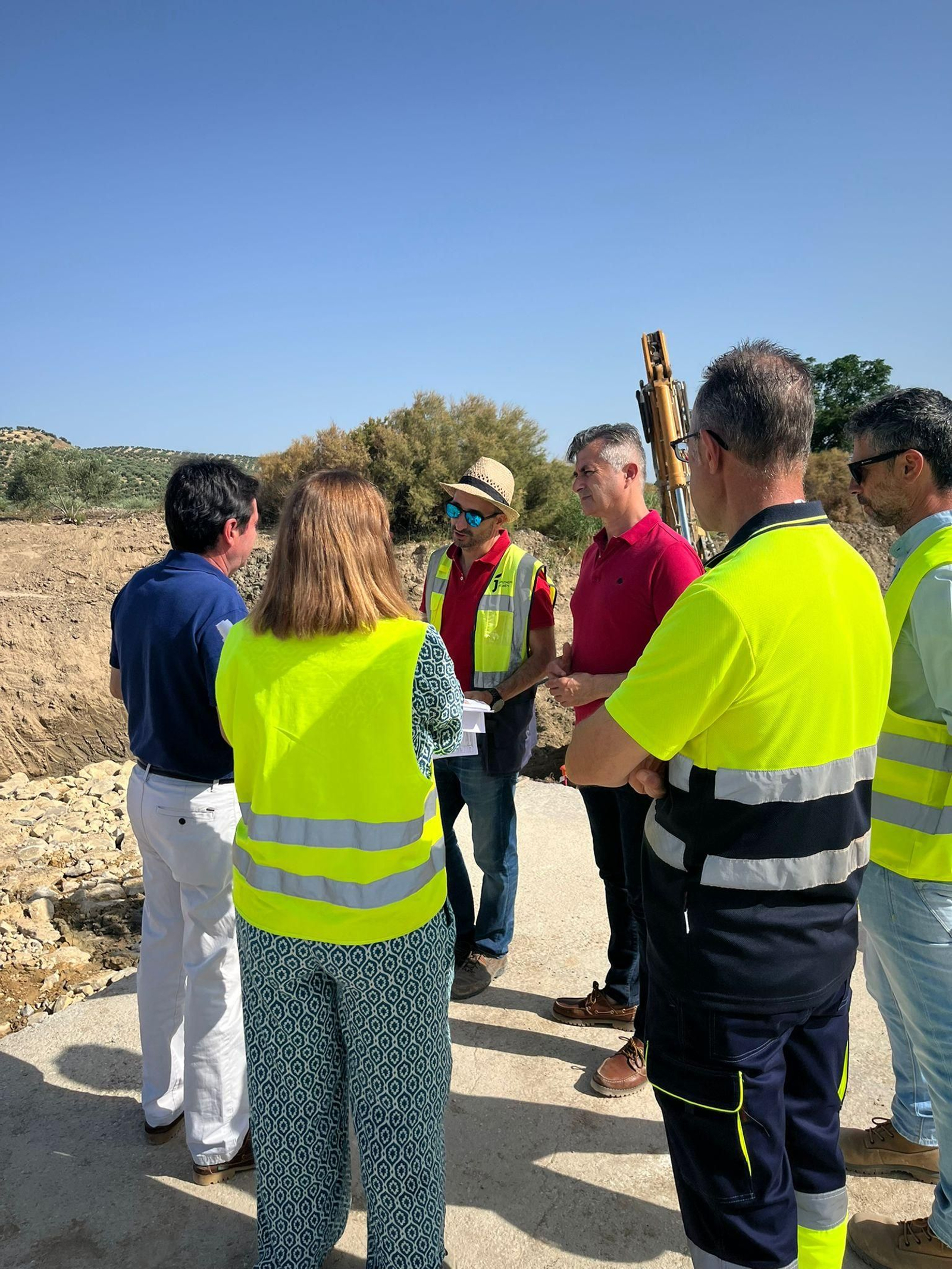 Visita a las obras de adecuación del vado inundable entre Porcuna y Cañete de las Torres. Visita a las obras de adecuación del vado inundable entre Porcuna y Cañete de las Torres.