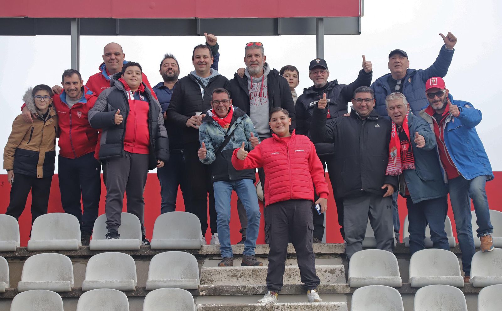 Búscate en el Nuevo Mirador durante el Algeciras - Betis Deportivo de Primera Federación