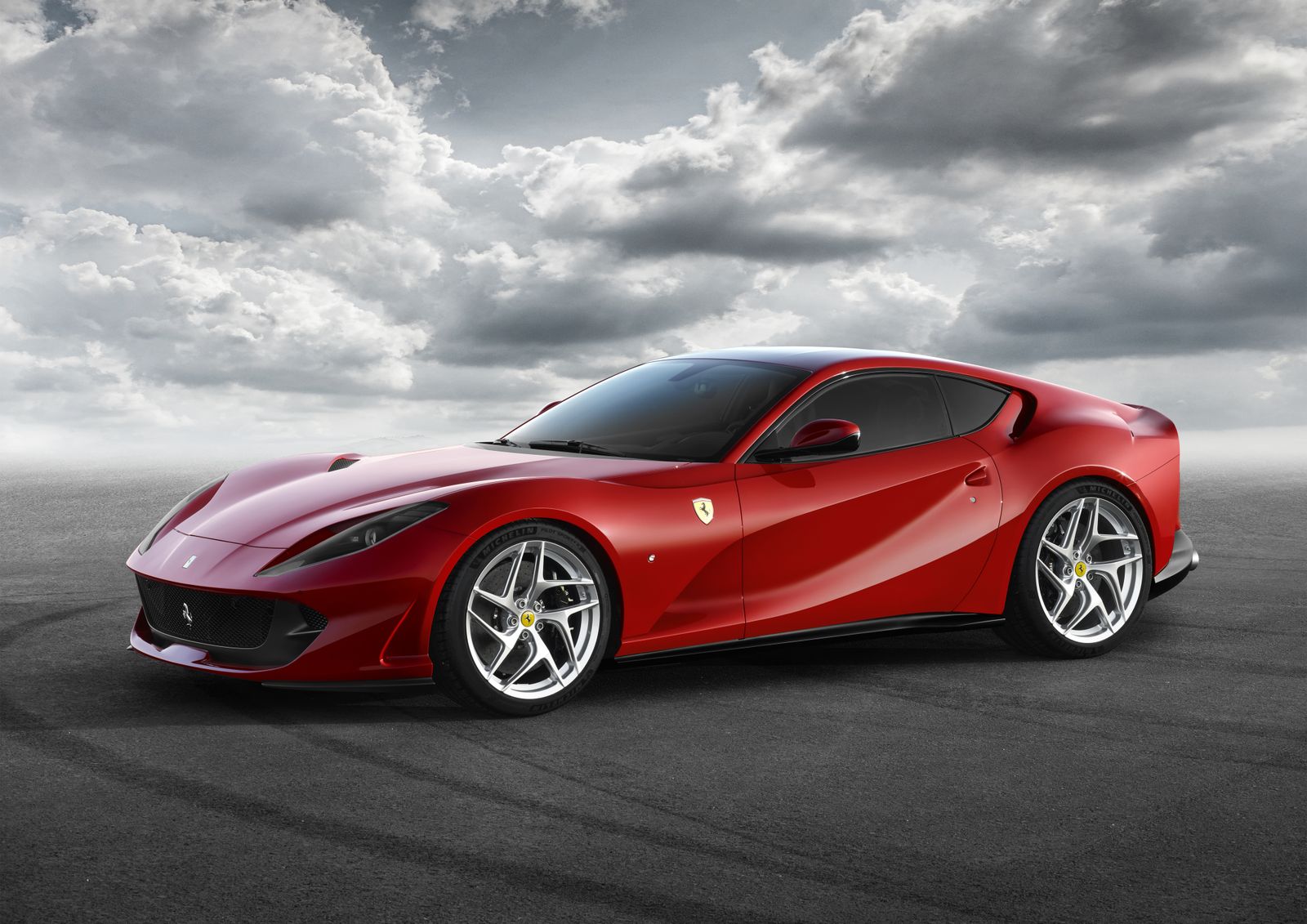 Así es el nuevo Ferrari 812 Superfast que se presentará en Ginebra.
