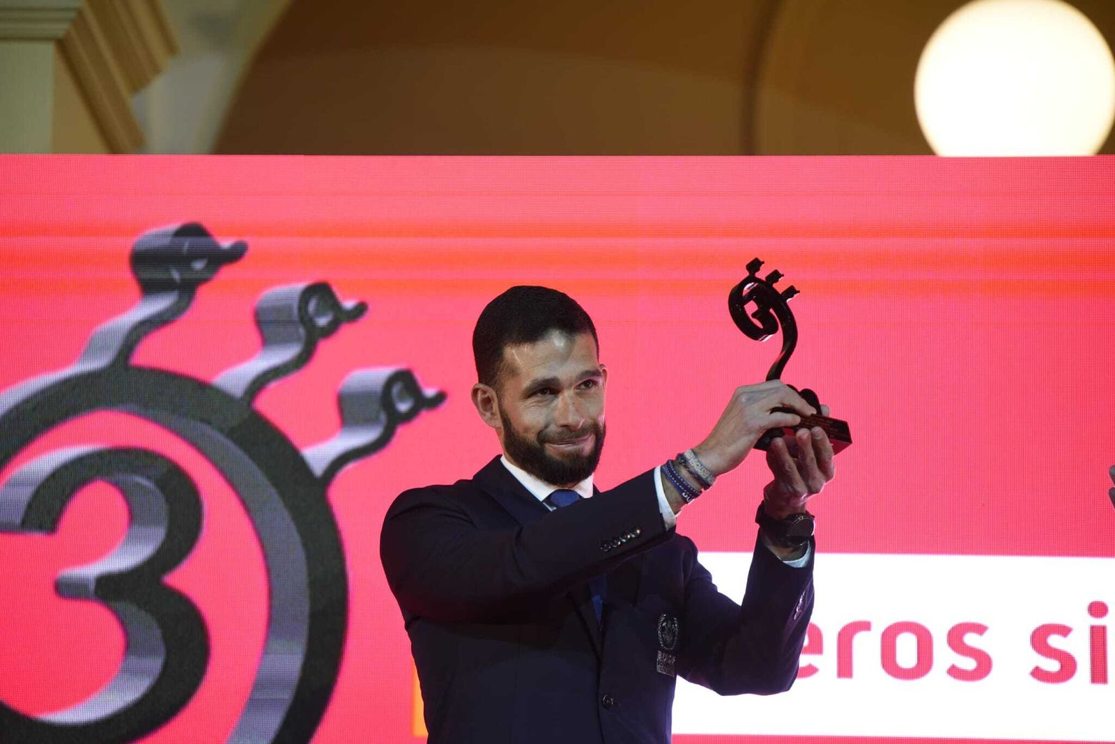 Los Antiguos Alumnos de la UHU entregan sus premios anuales a onubenses insignes