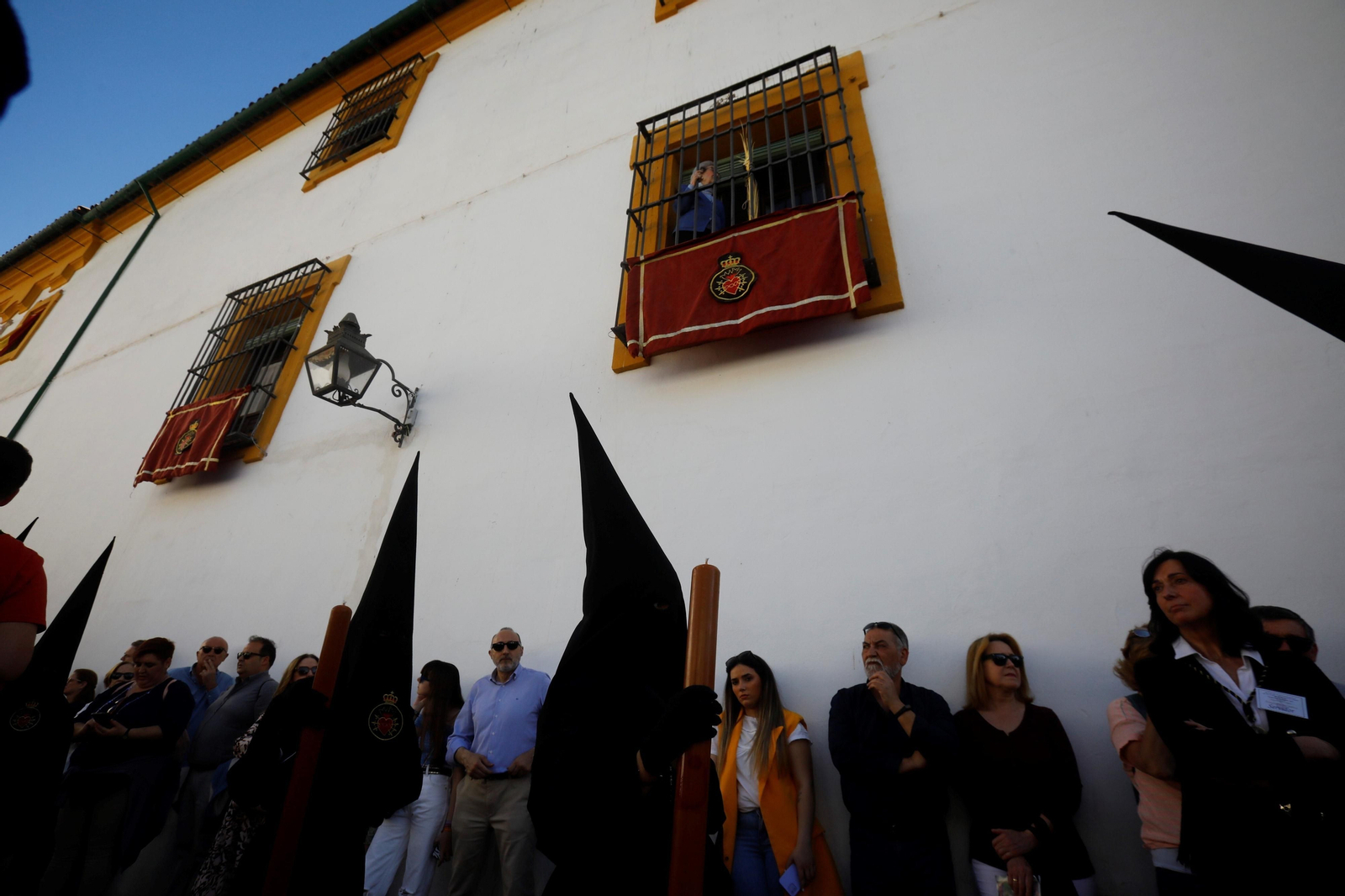 Viernes Santo en Córdoba: la procesión de los Dolores, en imágenes