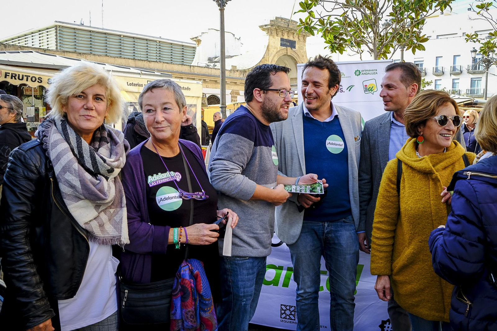 El alcalde de Cádiz con representantes de la candidatura de Adelante Andalucía. El alcalde de Cádiz con representantes de la candidatura de Adelante Andalucía.