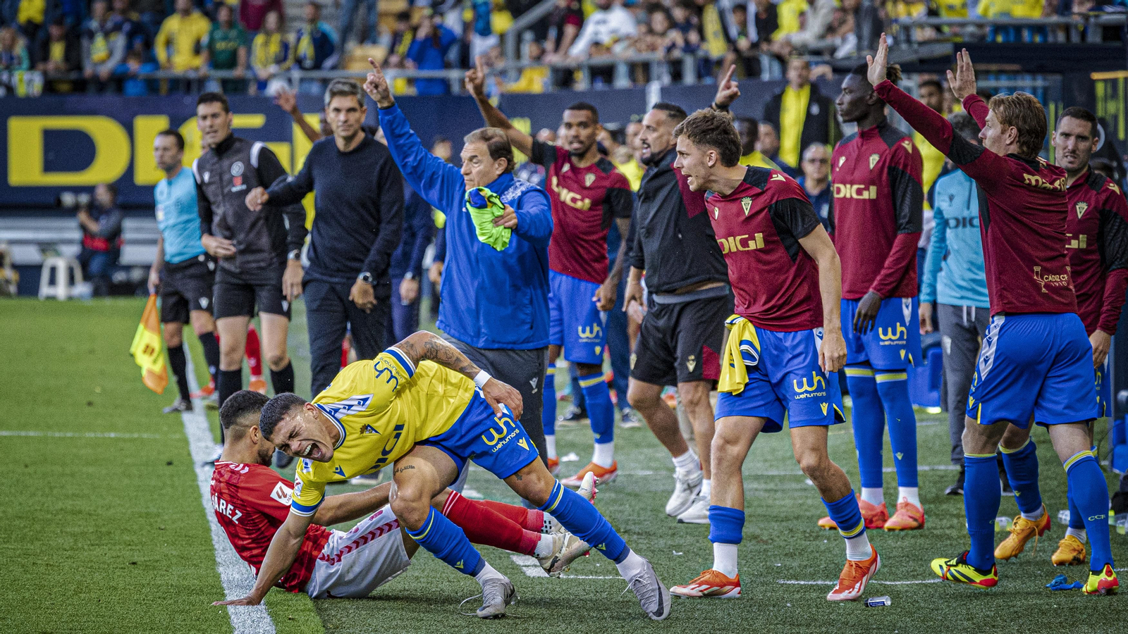 Partido del Cádiz CF contra la UD Las Palmas