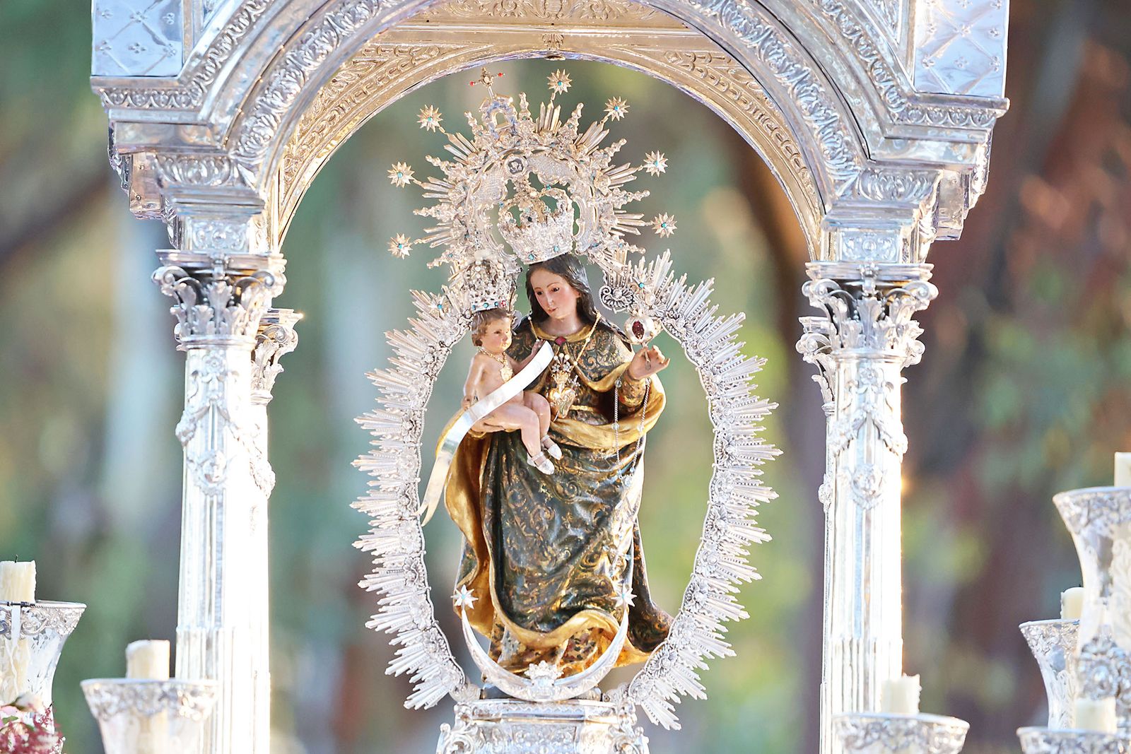 La bajada de la Virgen de La Cinta en imágenes