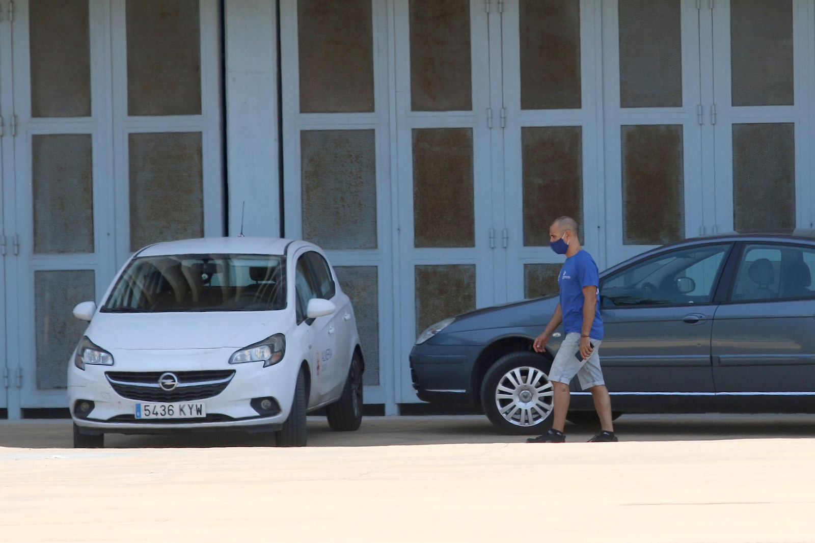 Las imágenes de la desinfección del Estadio del Mediterráneo