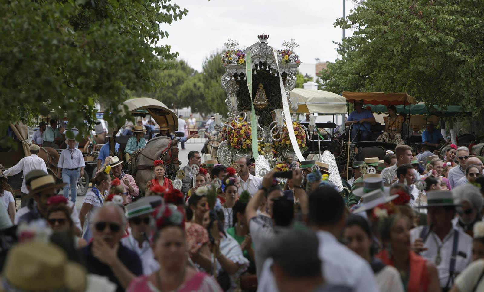 Paso de las Hermandades por Villamanrique