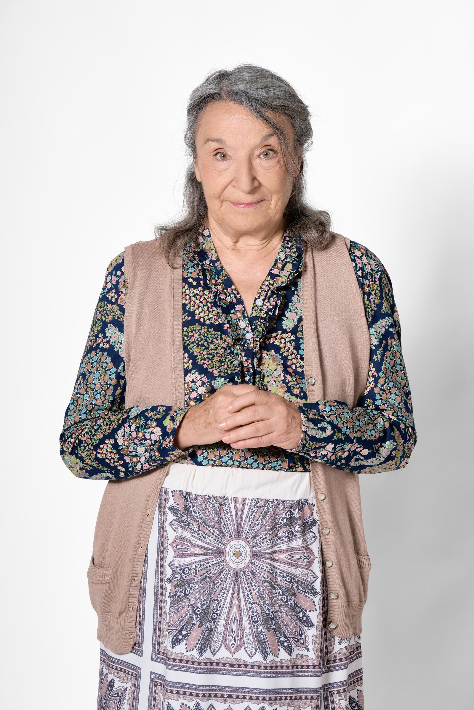 Petra Martínez interpreta al díscolo personaje de Doña Fina en 'La que se avecina'.