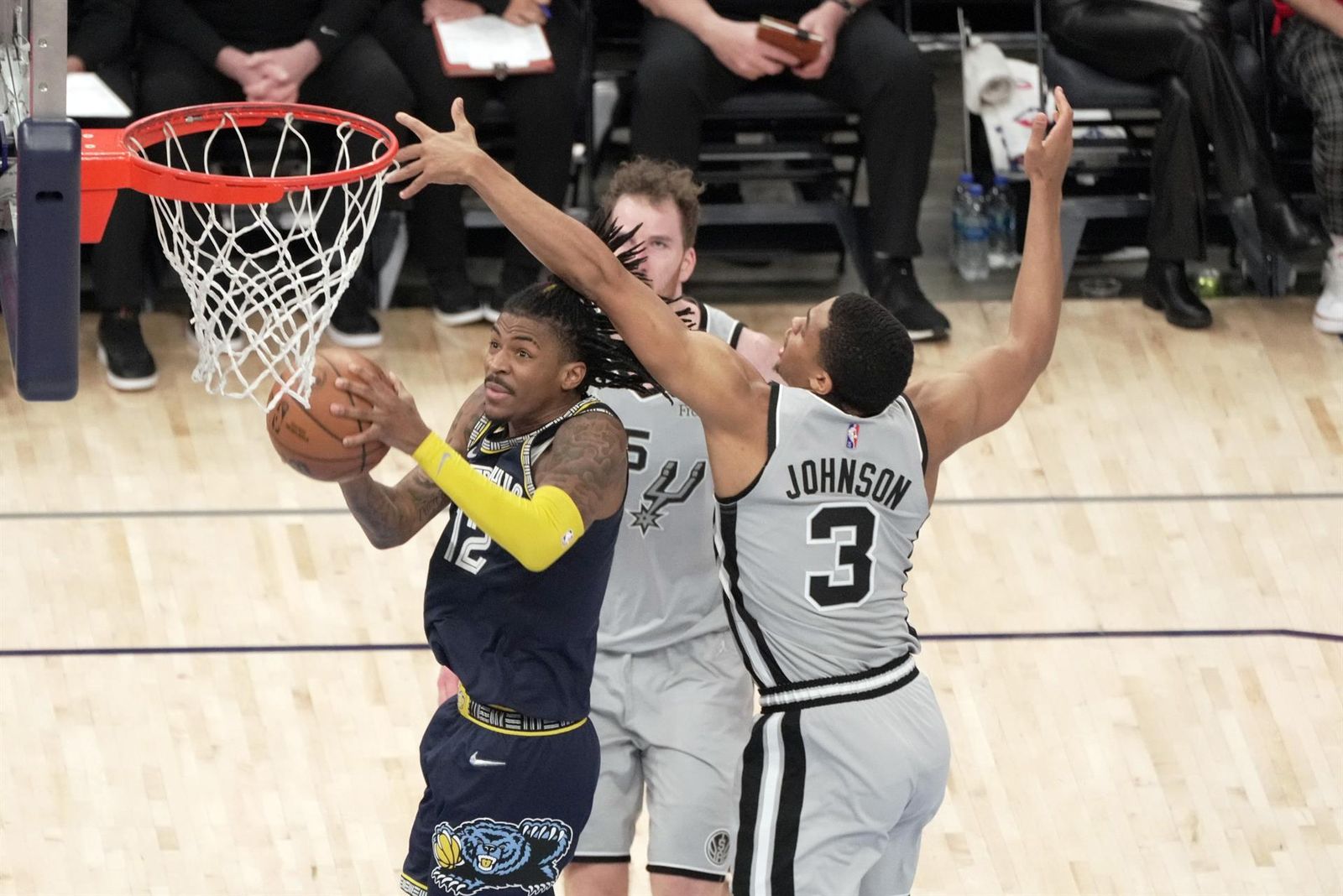 Ja Morant, en una entrada a canasta.