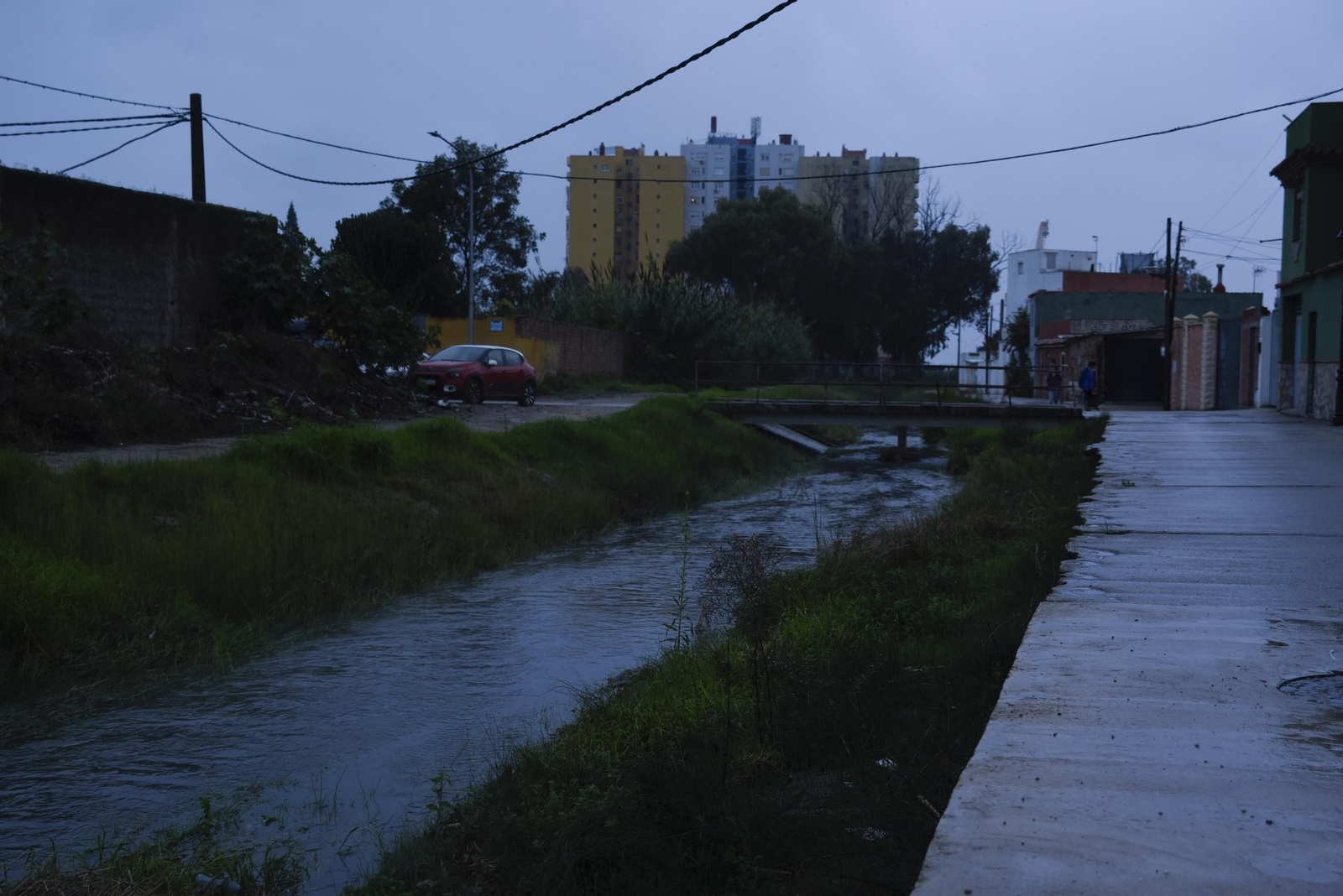 Fotos del viernes al paso de la borrasca Claudia en La Línea