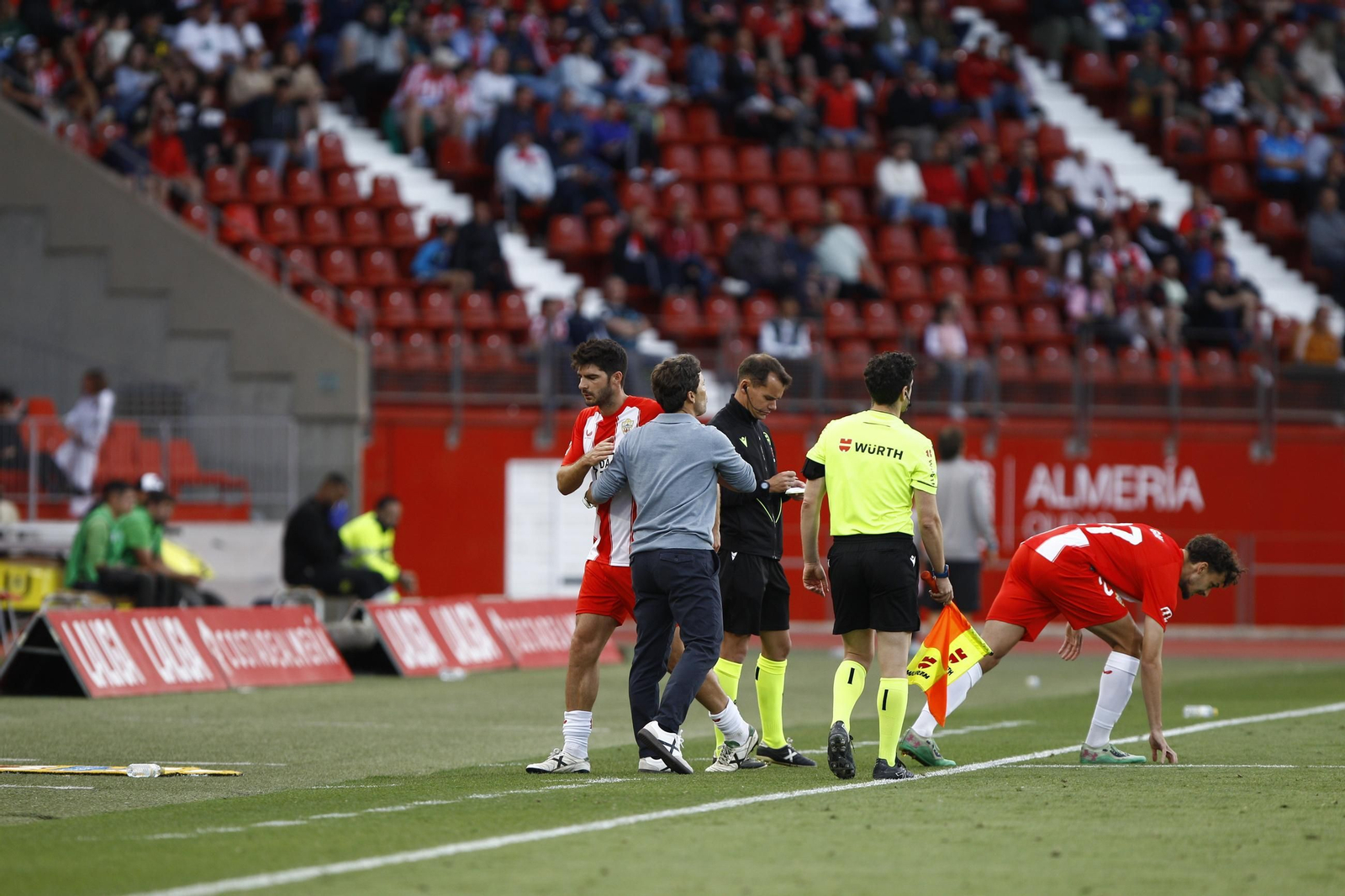 El U.D. Almería-C.D. Eldense, en imágenes