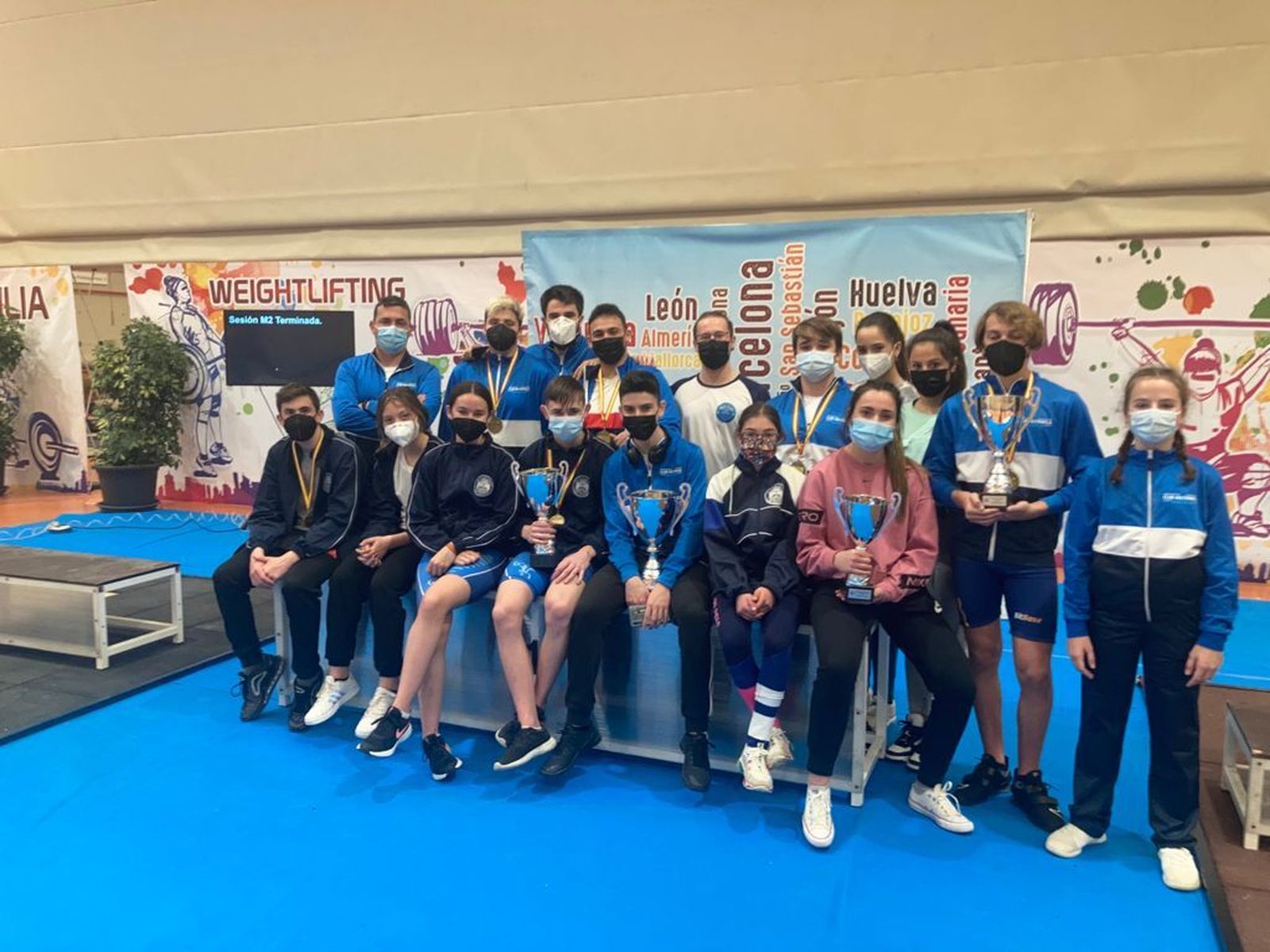 Equipos masculinos y femeninos de los clubes de San Fernando y Sanlúcar que han acudido a la cita madrileña.