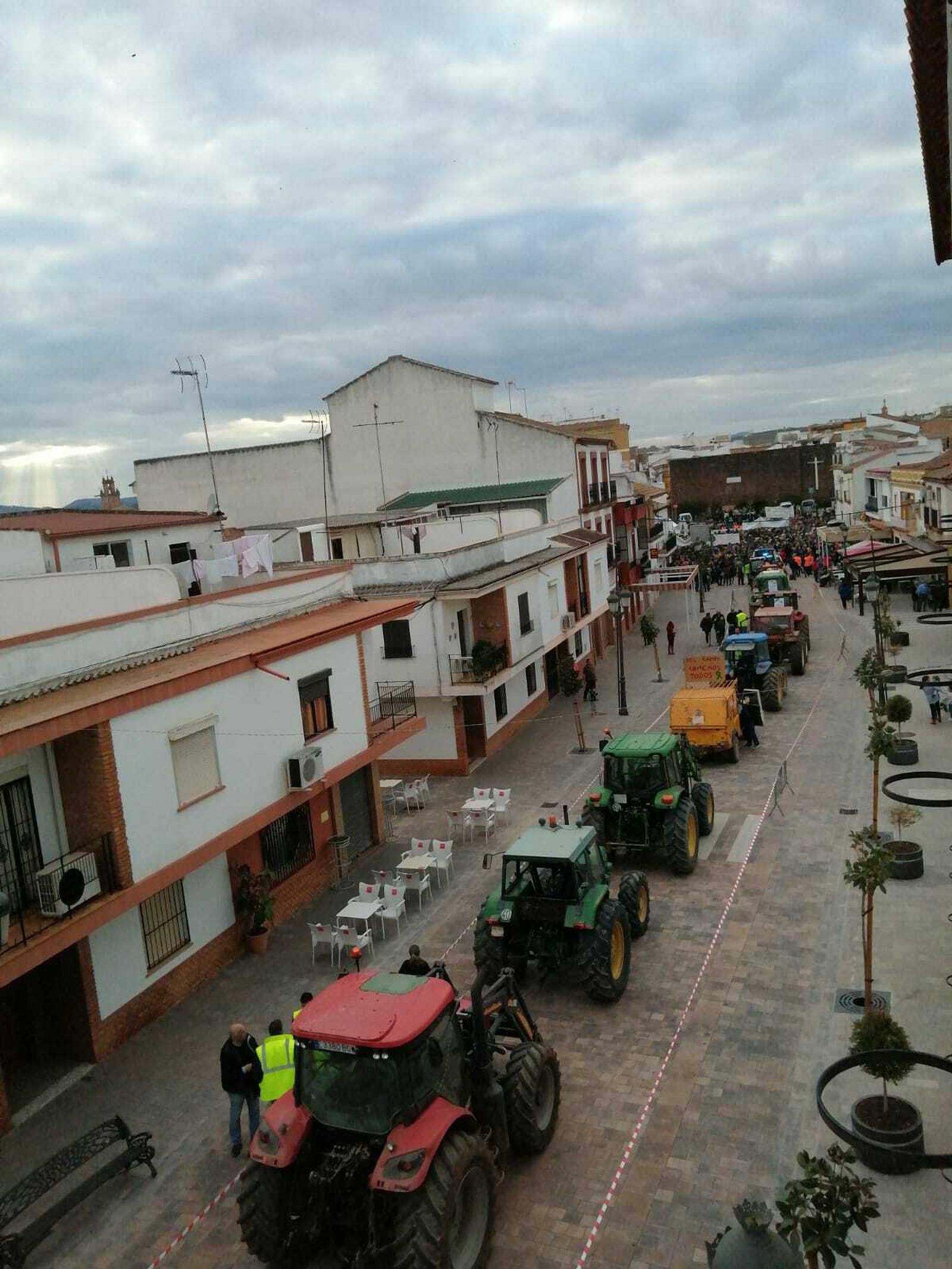 La protesta del campo en Adamuz, en fotos