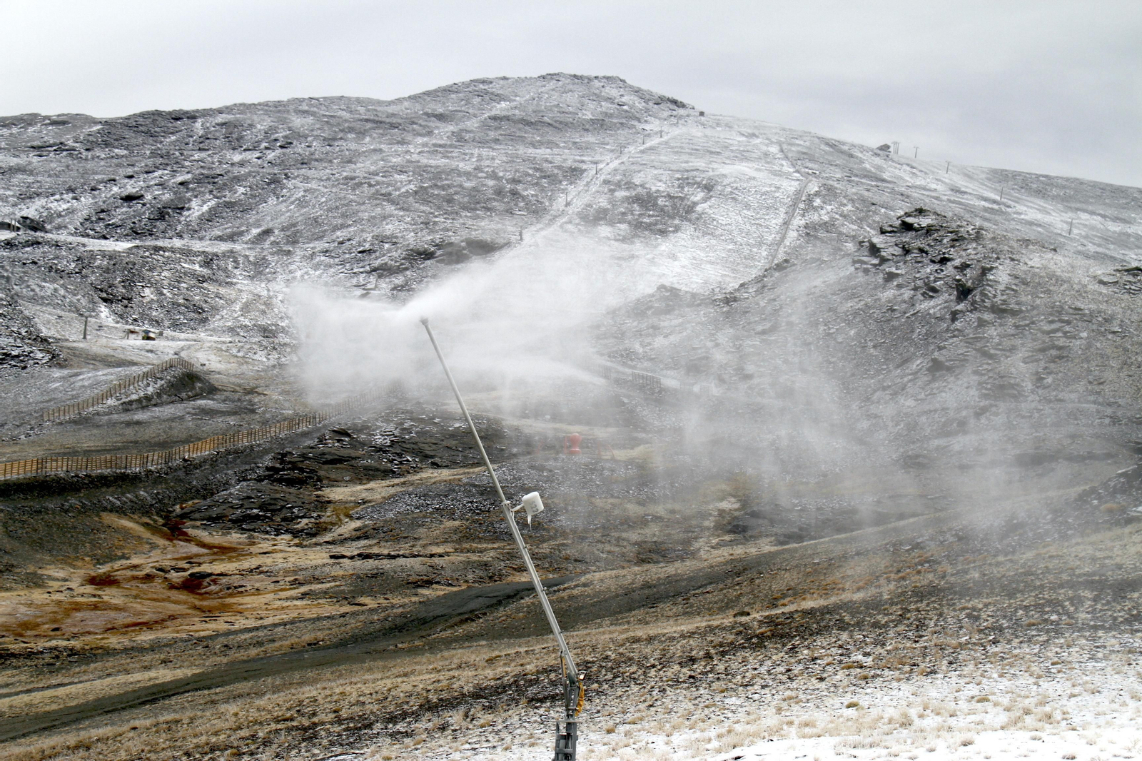Los cañones activados en Sierra Nevada.