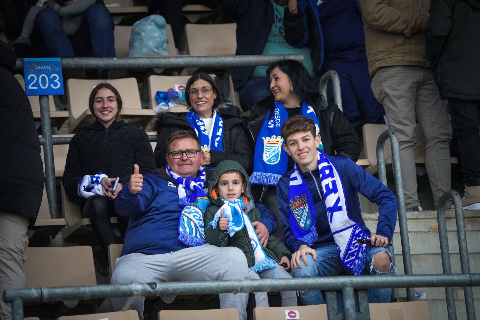 Búscate en el partido del Xerez CD - Cabecense