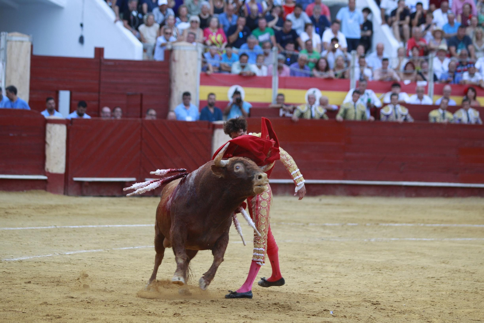 La despedida del torero Enrique Ponce de la Feria de Almería 2024, en imágenes