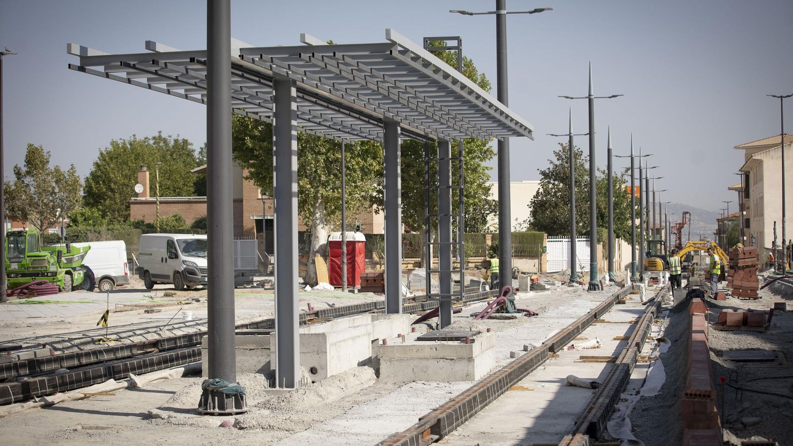 La intención de Fomento es abrir el parque antes de las pruebas del Metro