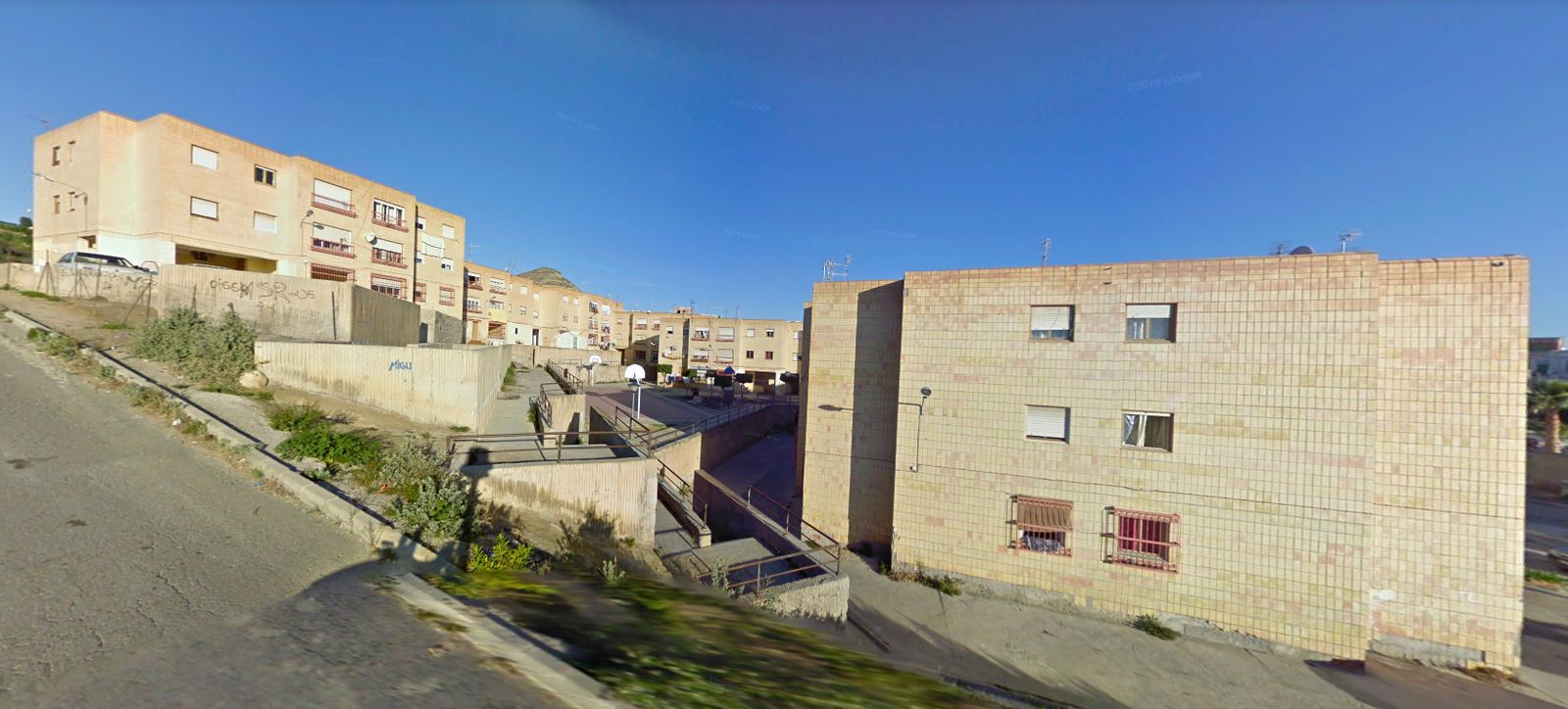 El barrio de las 80 Viviendas de Vera en la actualidad, que cuenta con ocho edificios construidos en 1979.