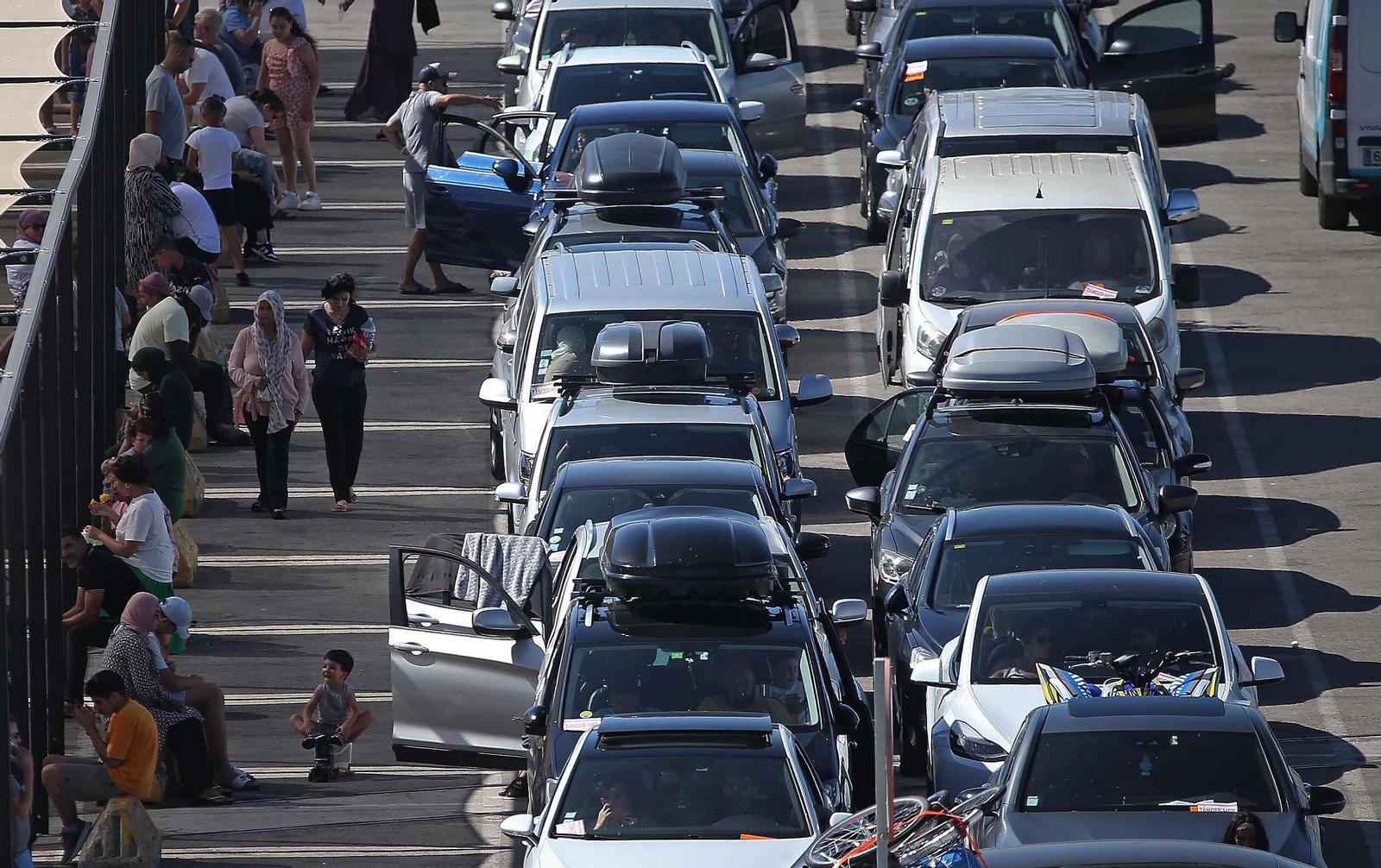 El primer mes de la Operación Paso del Estrecho en el puerto de Algeciras, en imágenes