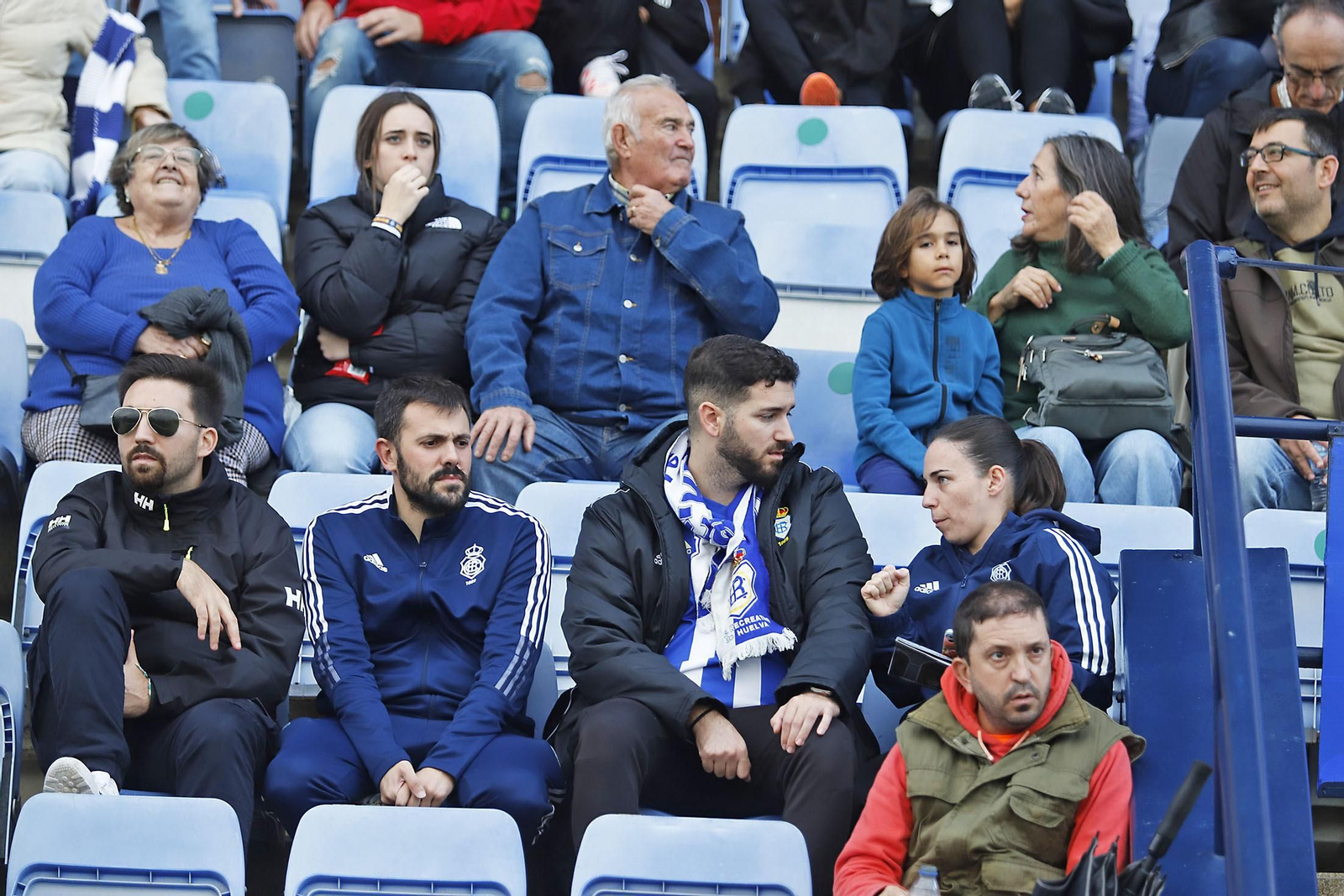 Imágenes del ambiente en el Recreativo de Huelva - San Fernando
