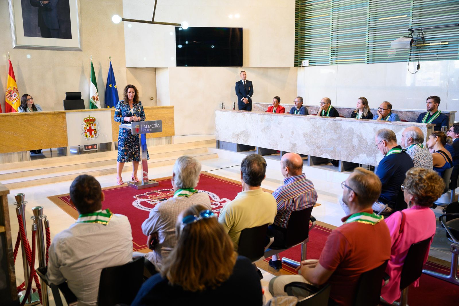La alcaldesa ha recibido en el Salón de Plenos al Club de Oro de la Mesa Andaluza