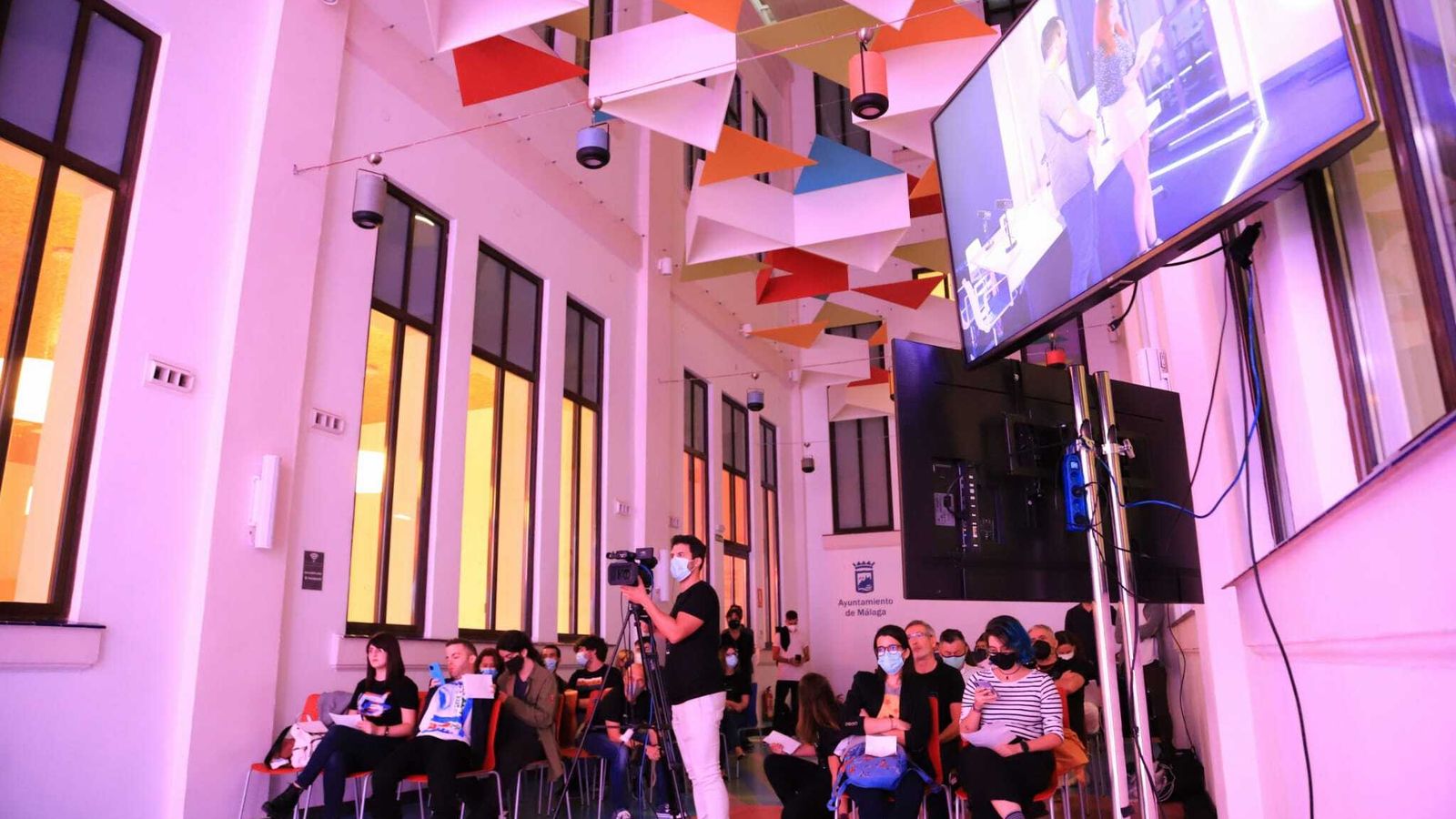 Asistentes a la gala anunciadora de los finalistas.