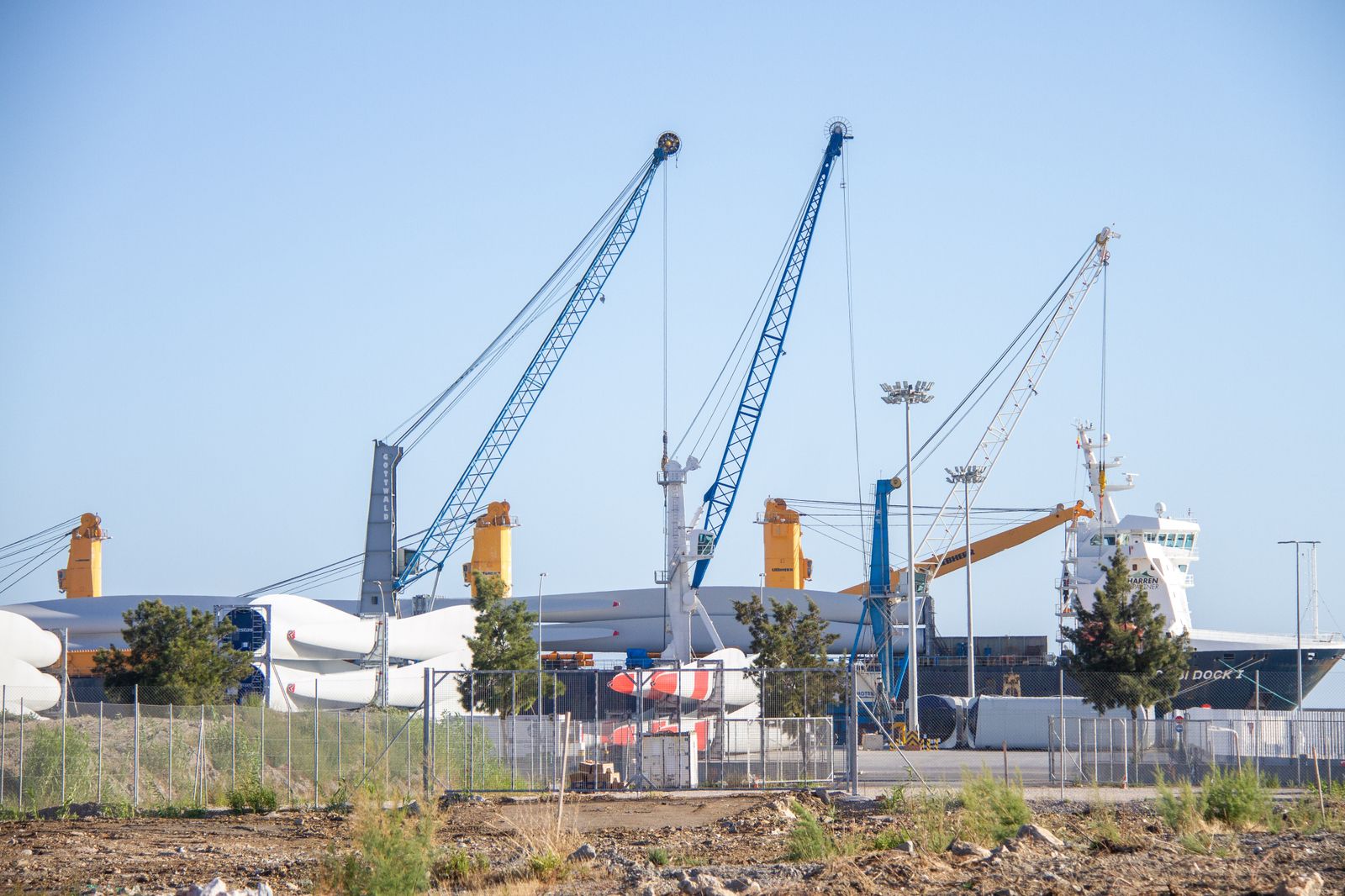 El Puerto de Motril exporta más de 200.000 toneladas a la Unión Europea en el primer semestre