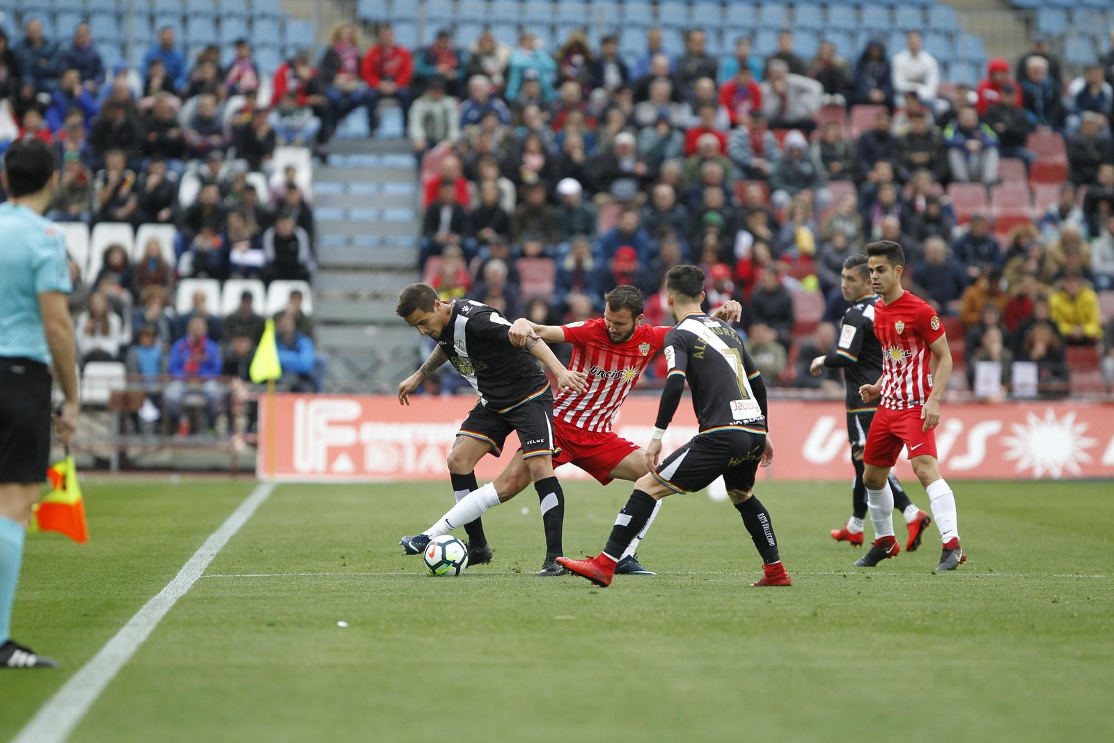 El UD Almería-Rayo Vallecano, en imágenes
