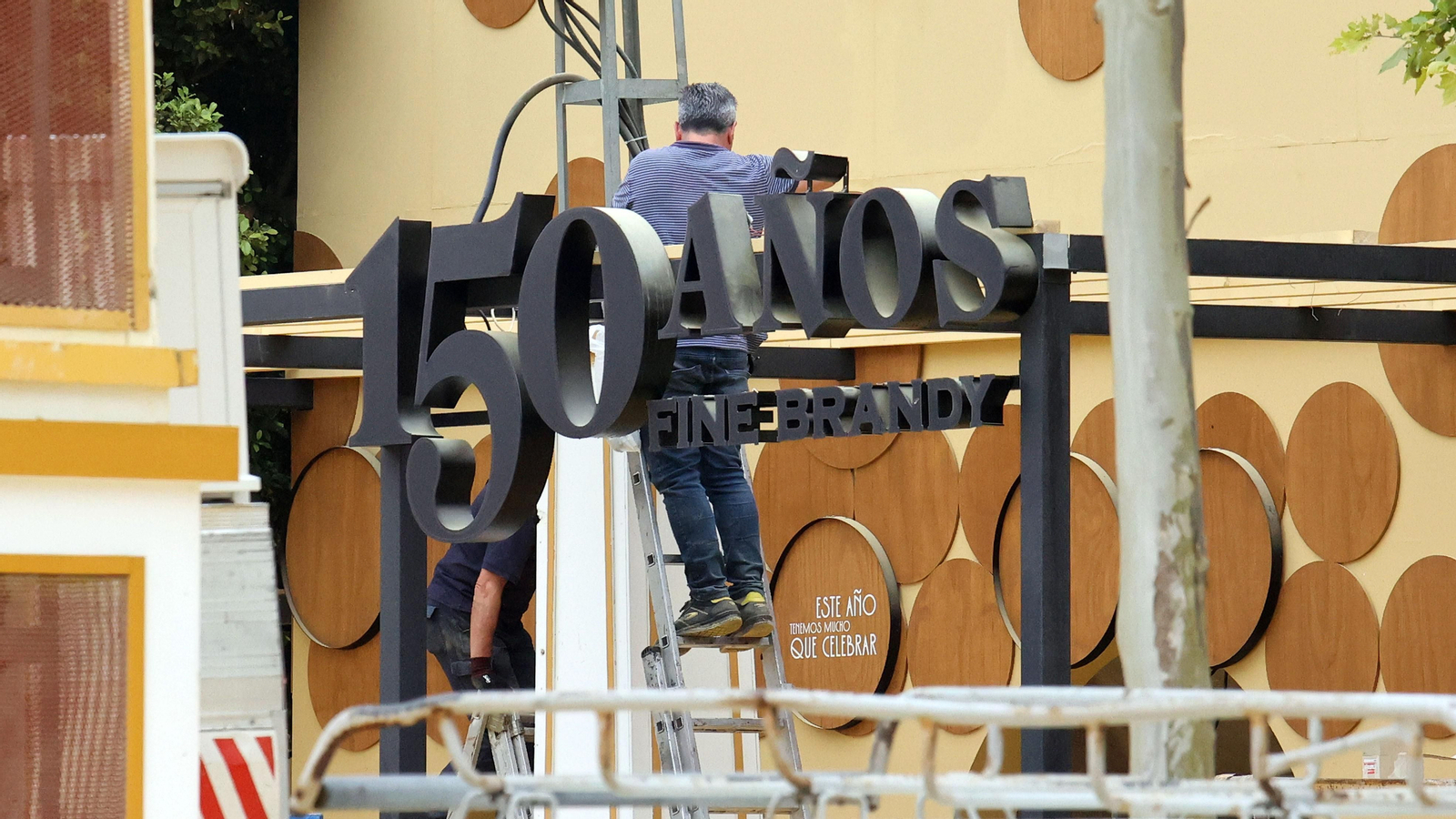 Continúan los trabajos de recogida en la Feria de Jerez 2024 Continúan los trabajos de recogida en la Feria de Jerez 2024