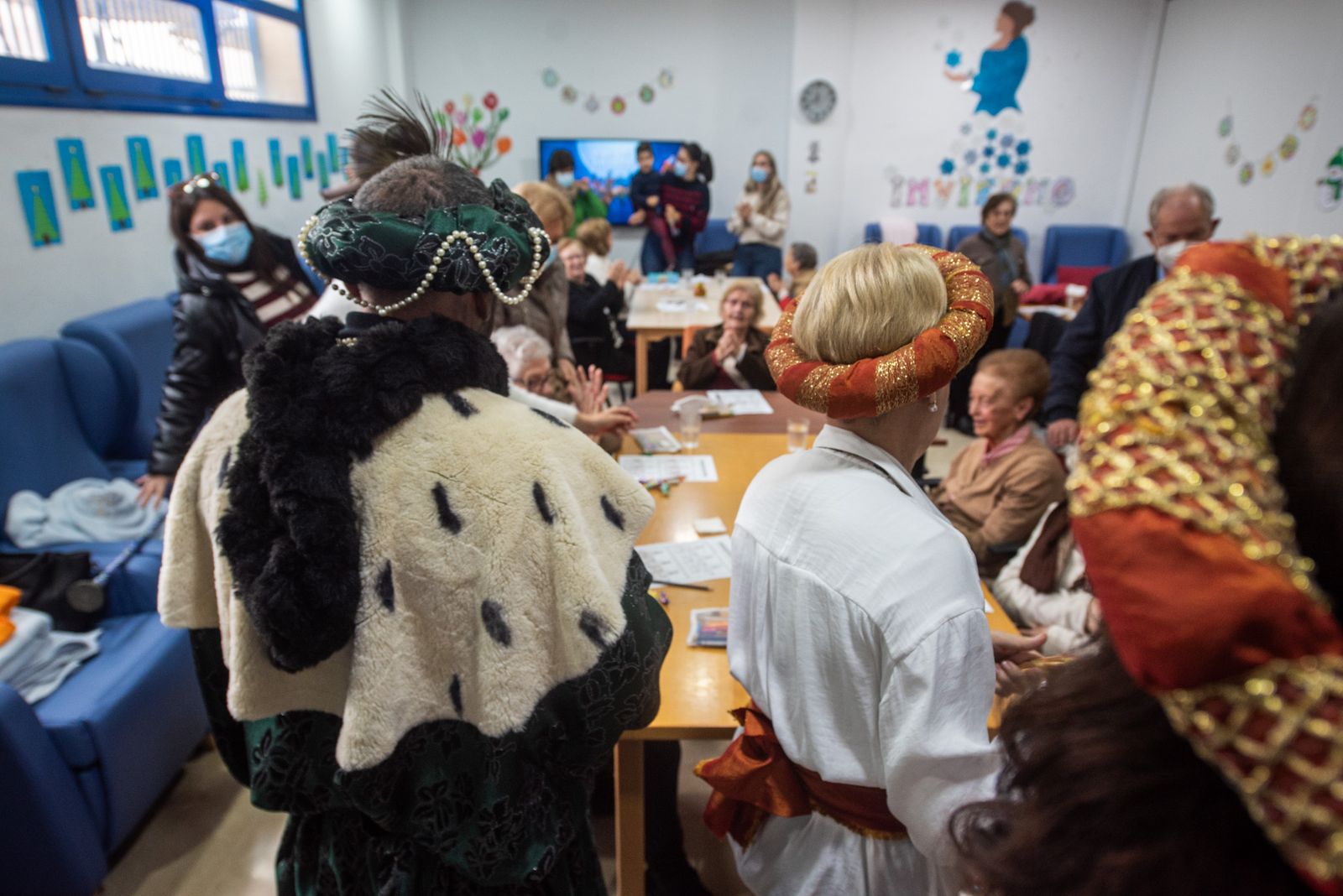 La visita de los Reyes Magos a la asociacion San Rafael de Alzheimer