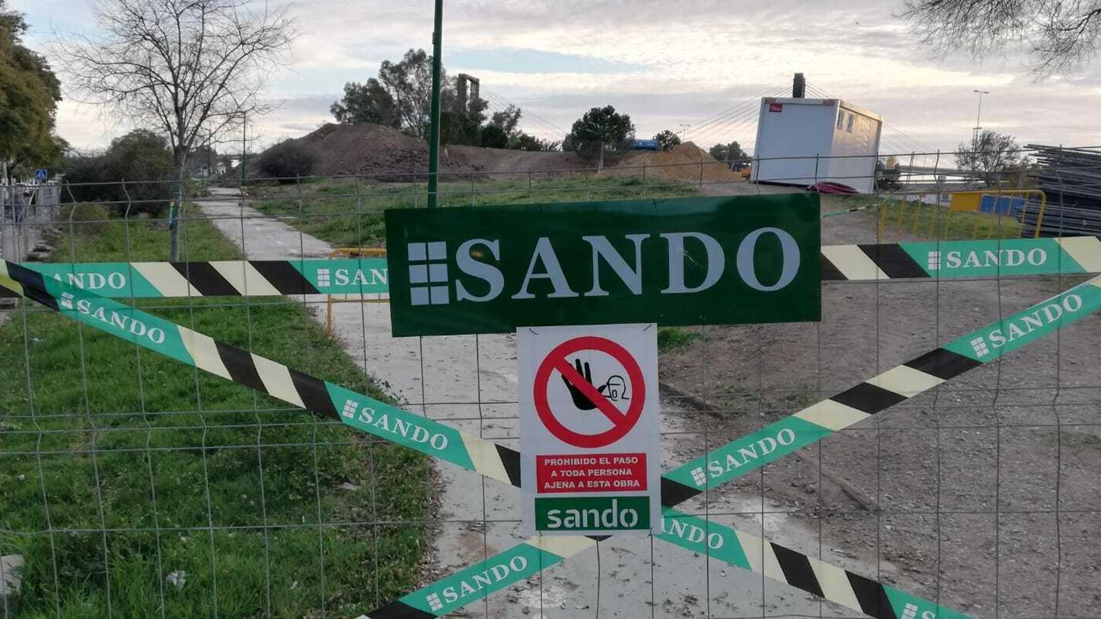 Otra imagen de las obras del colector en Heliópolis.
