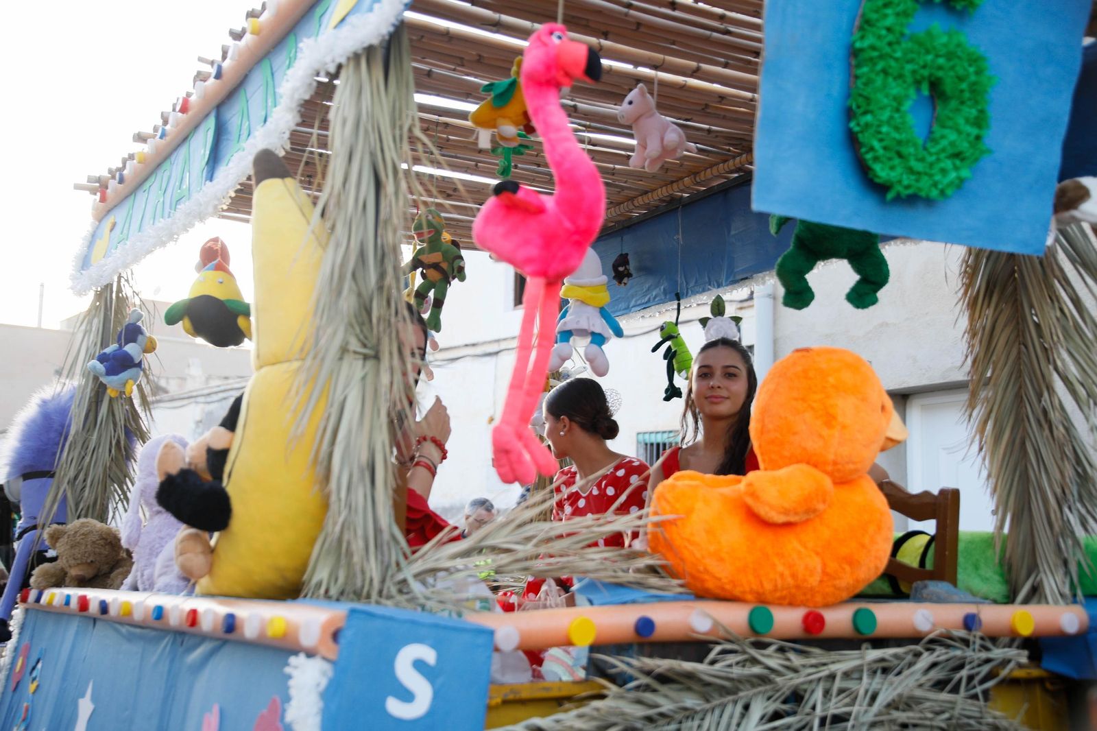 Así se ha vivido el tradicional desfile de carrozas de Gérgal