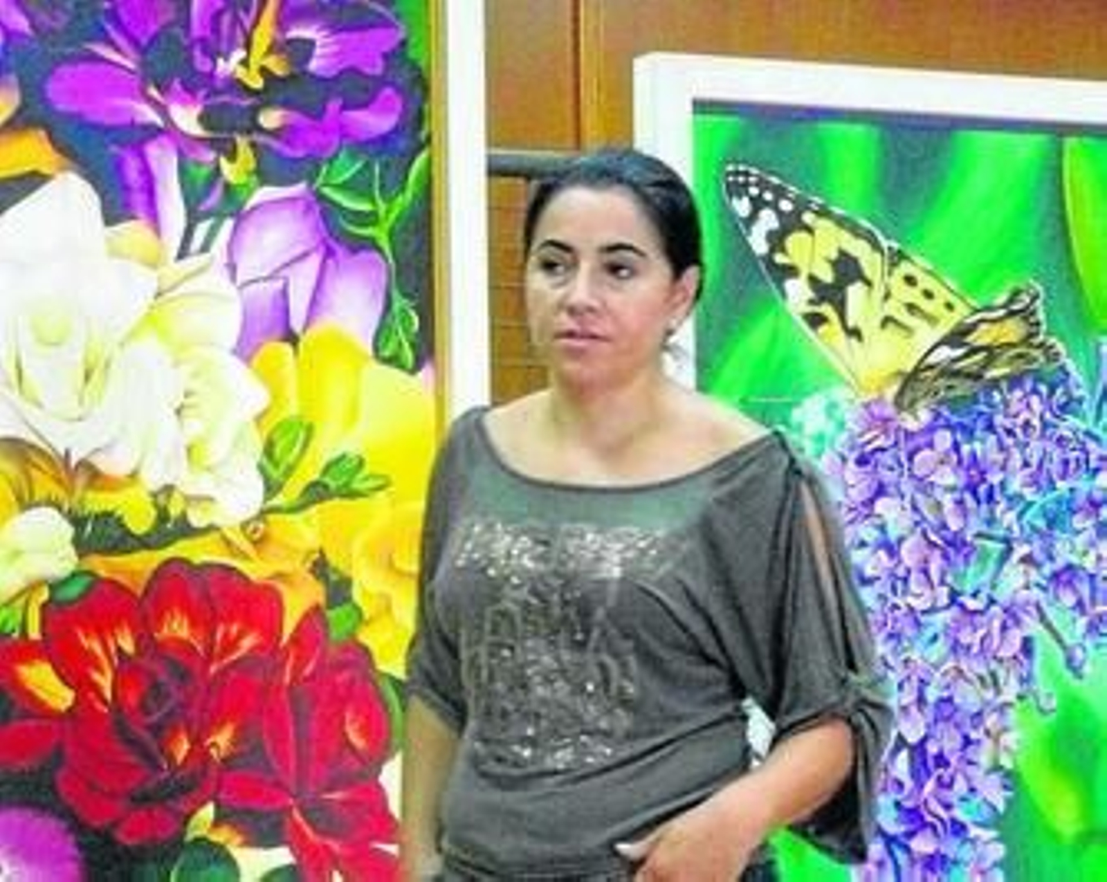 Odu Carmona lleva su hiperrealismo al Ayuntamiento de Olula del Río